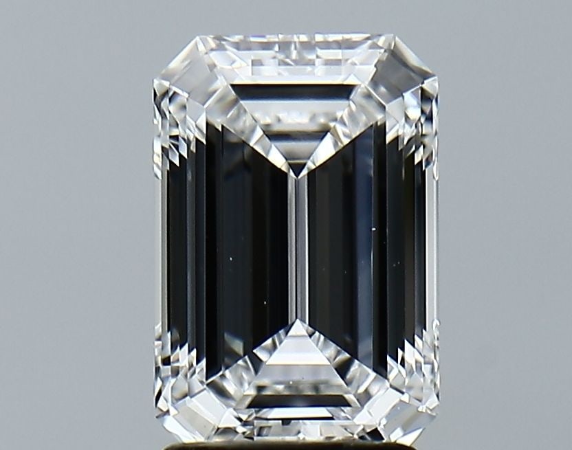 Loose Lab Diamond - GIA Emerald 2.09ct E VS1: Loose Lab Diamond - GIA Emerald 2.09ct E VS1 This listing features Loose Lab Diamond - GIA Emerald 2.09ct E VS1. Item specifics are provided below. Item Specifics: Source: This Is A Real Diamond Grown