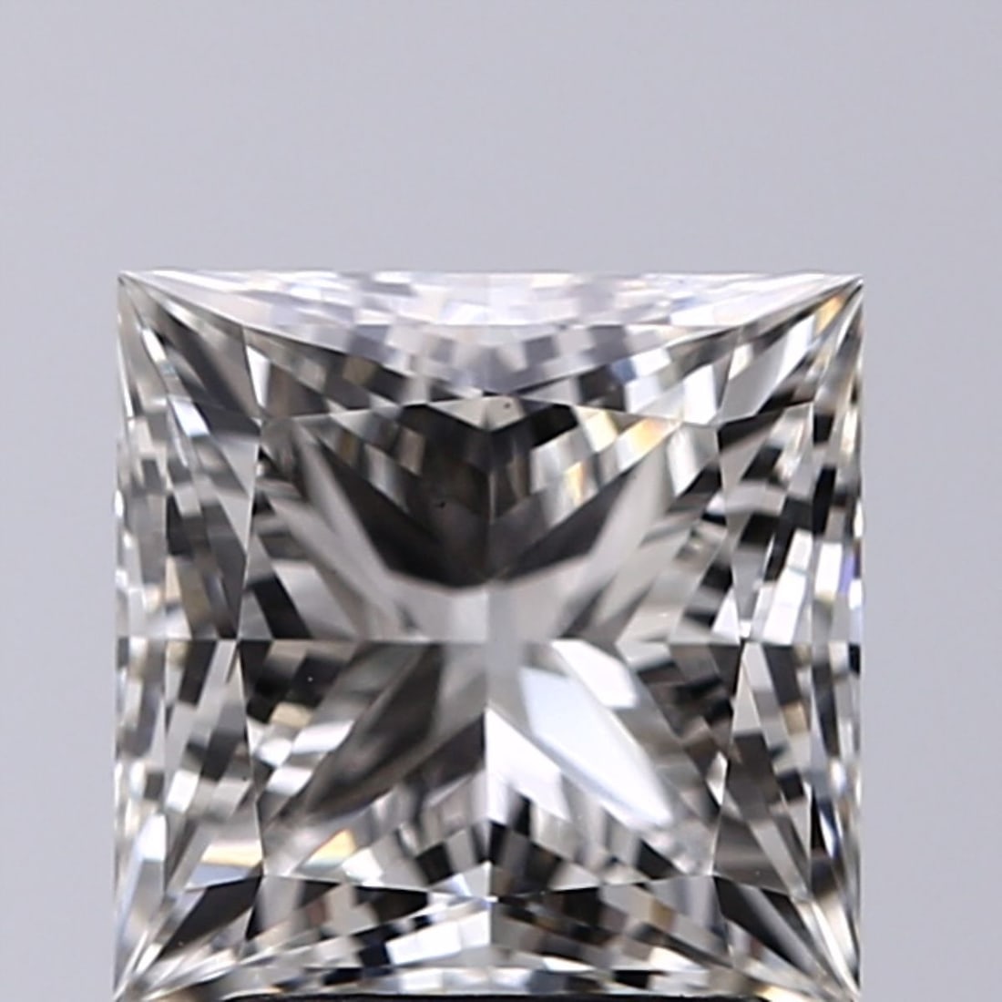 Loose Lab Diamond - IGI Princess 2.21ct H VS1: Loose Lab Diamond - IGI Princess 2.21ct H VS1 This listing features Loose Lab Diamond - IGI Princess 2.21ct H VS1. Item specifics are provided below. Item Specifics: Source: This Is A Real Diamond