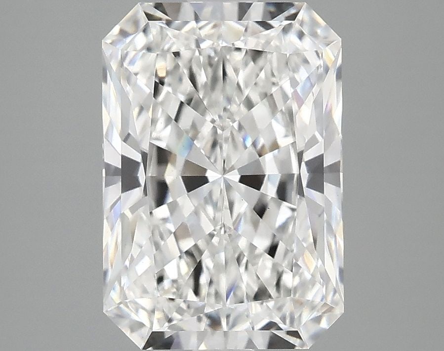 Loose Lab Diamond - IGI Radiant 3.1ct E VS1: Loose Lab Diamond - IGI Radiant 3.1ct E VS1 This listing features Loose Lab Diamond - IGI Radiant 3.1ct E VS1. Item specifics are provided below. Item Specifics: Source: This Is A Real Diamond Grown