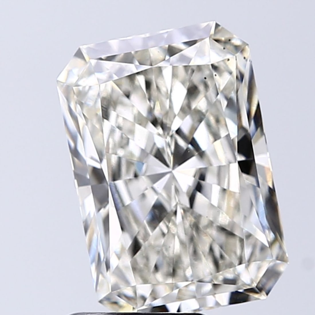 Loose Lab Diamond - IGI Radiant 4.02ct H VS2: Loose Lab Diamond - IGI Radiant 4.02ct H VS2 This listing features Loose Lab Diamond - IGI Radiant 4.02ct H VS2. Item specifics are provided below. Item Specifics: Source: This Is A Real Diamond