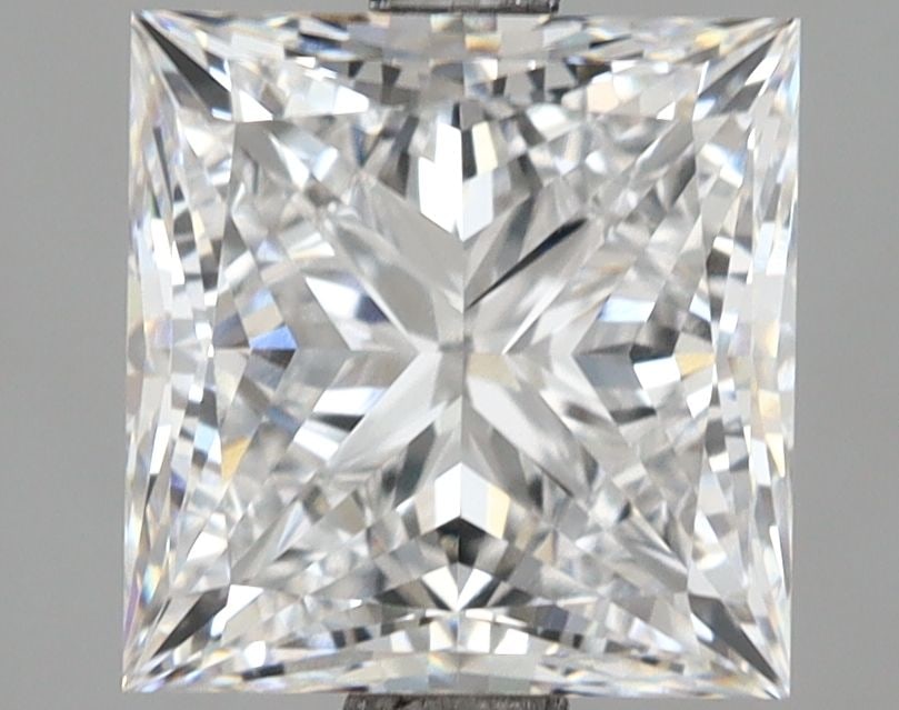Loose Lab Diamond - IGI Princess 4.6ct E VVS2: Loose Lab Diamond - IGI Princess 4.6ct E VVS2 This listing features Loose Lab Diamond - IGI Princess 4.6ct E VVS2. Item specifics are provided below. Item Specifics: Source: This Is A Real Diamond Gro