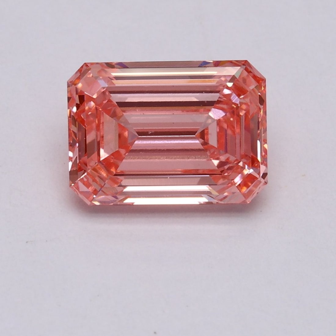 Loose Lab Diamond - IGI Emerald 2.01ct Fancy Vivid Pink VS2: Loose Lab Diamond - IGI Emerald 2.01ct Fancy Vivid Pink VS2 This listing features Loose Lab Diamond - IGI Emerald 2.01ct Fancy Vivid Pink VS2. Item specifics are provided below. Item Specifics: