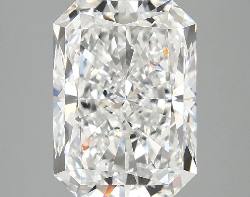Loose Lab Diamond - IGI Radiant 2.78ct E VS2 (1 of 1)
