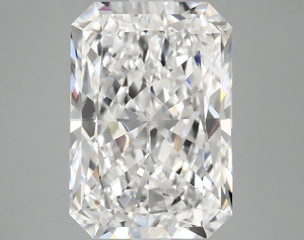 Loose Lab Diamond - IGI Radiant 3.8ct E VS1 (1 of 1)