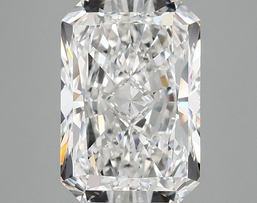 Loose Lab Diamond - IGI Radiant 3.06ct E VS1: Loose Lab Diamond - IGI Radiant 3.06ct E VS1 This listing features Loose Lab Diamond - IGI Radiant 3.06ct E VS1. Item specifics are provided below. Item Specifics: Source: This Is A Real Diamond