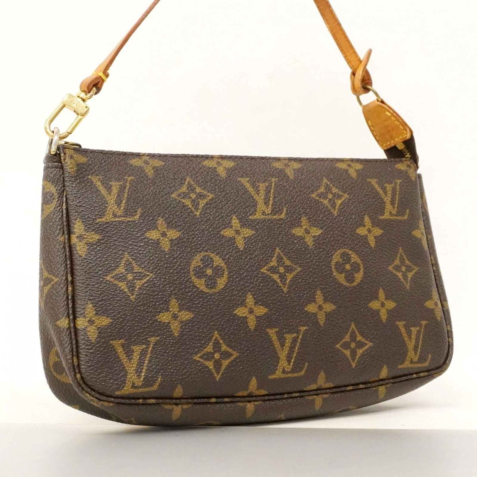 Pouch Louis Vuitton - 2