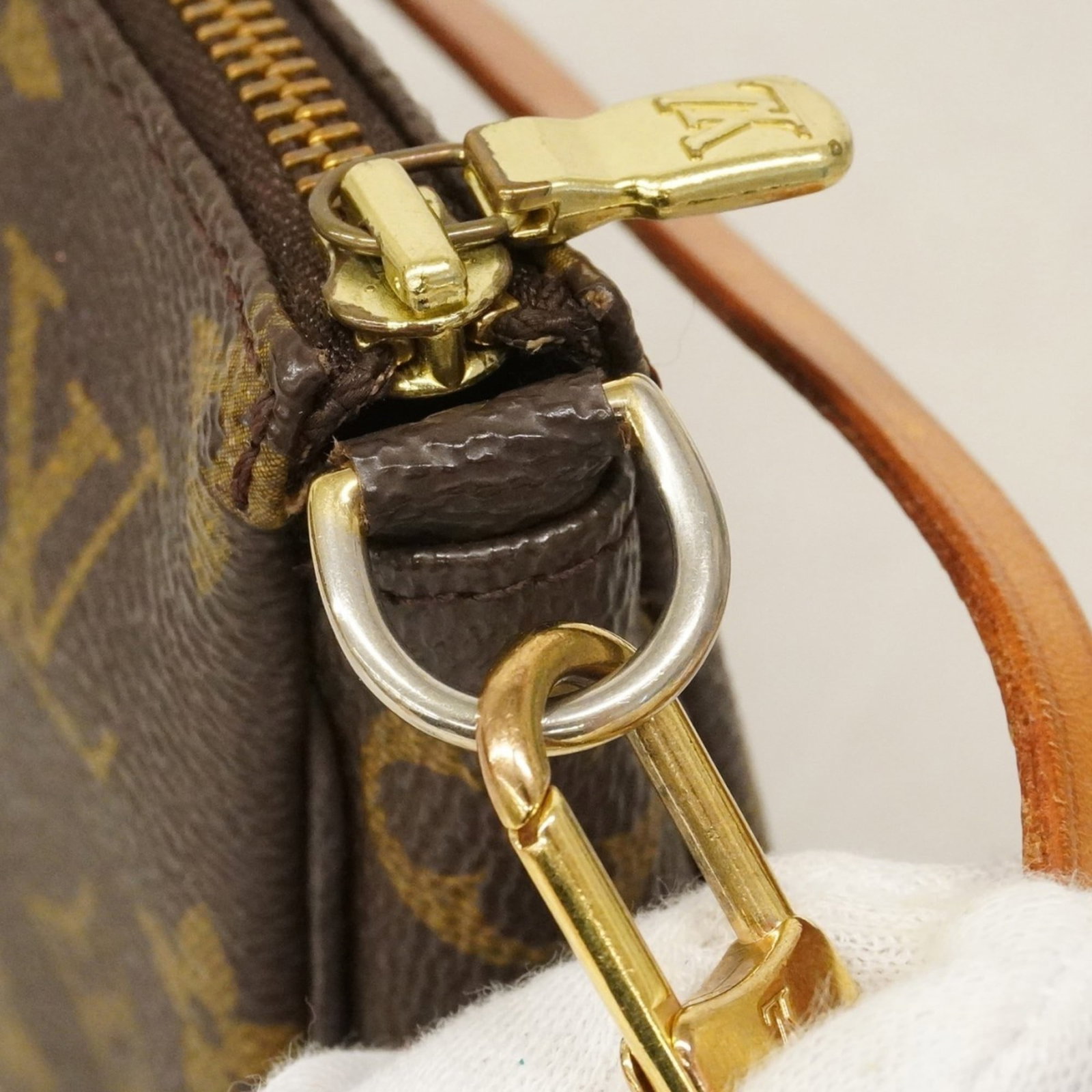 Pouch Louis Vuitton - 8