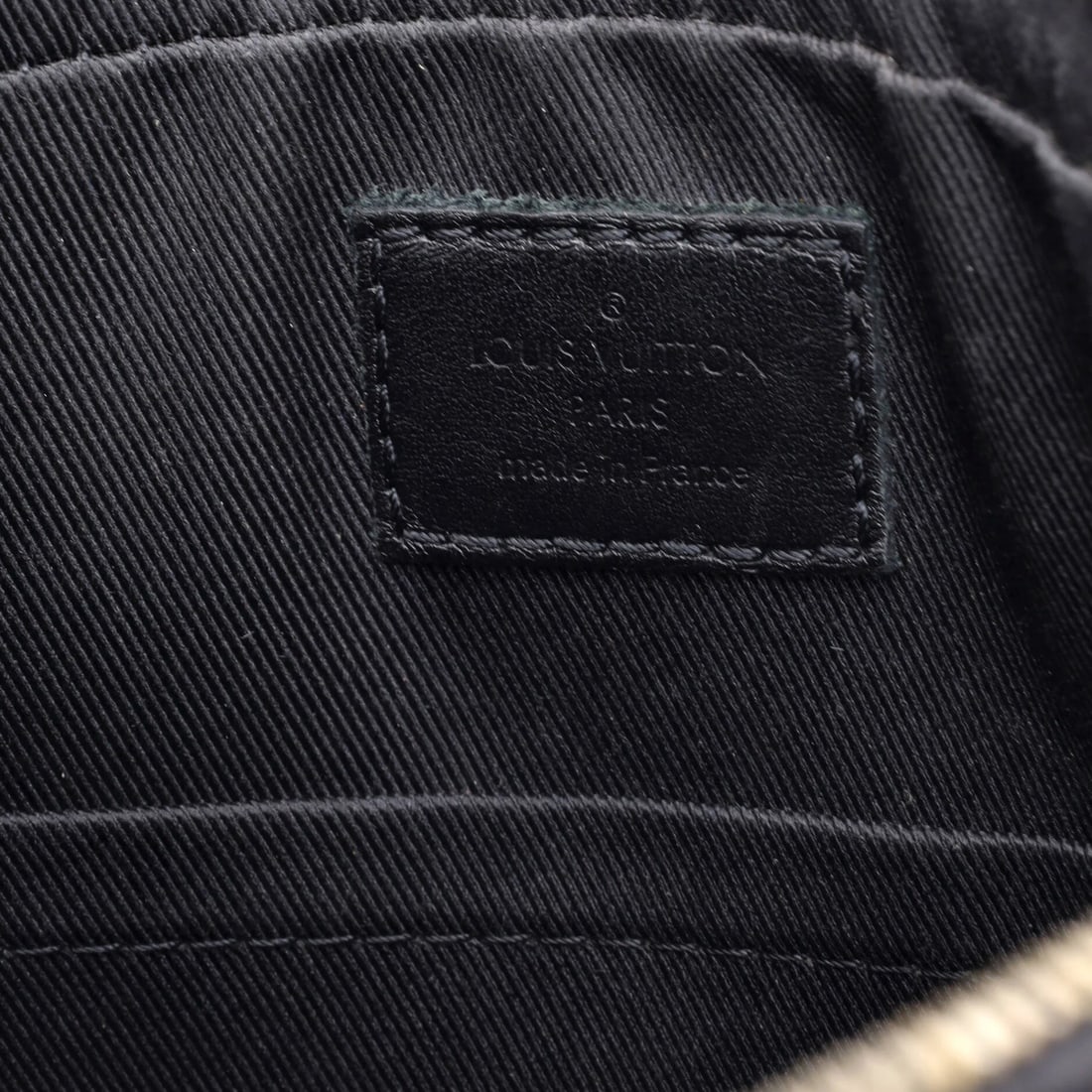 Canvas Louis Vuitton Trio Messenger Bag Reverse Monogram Eclipse - 7