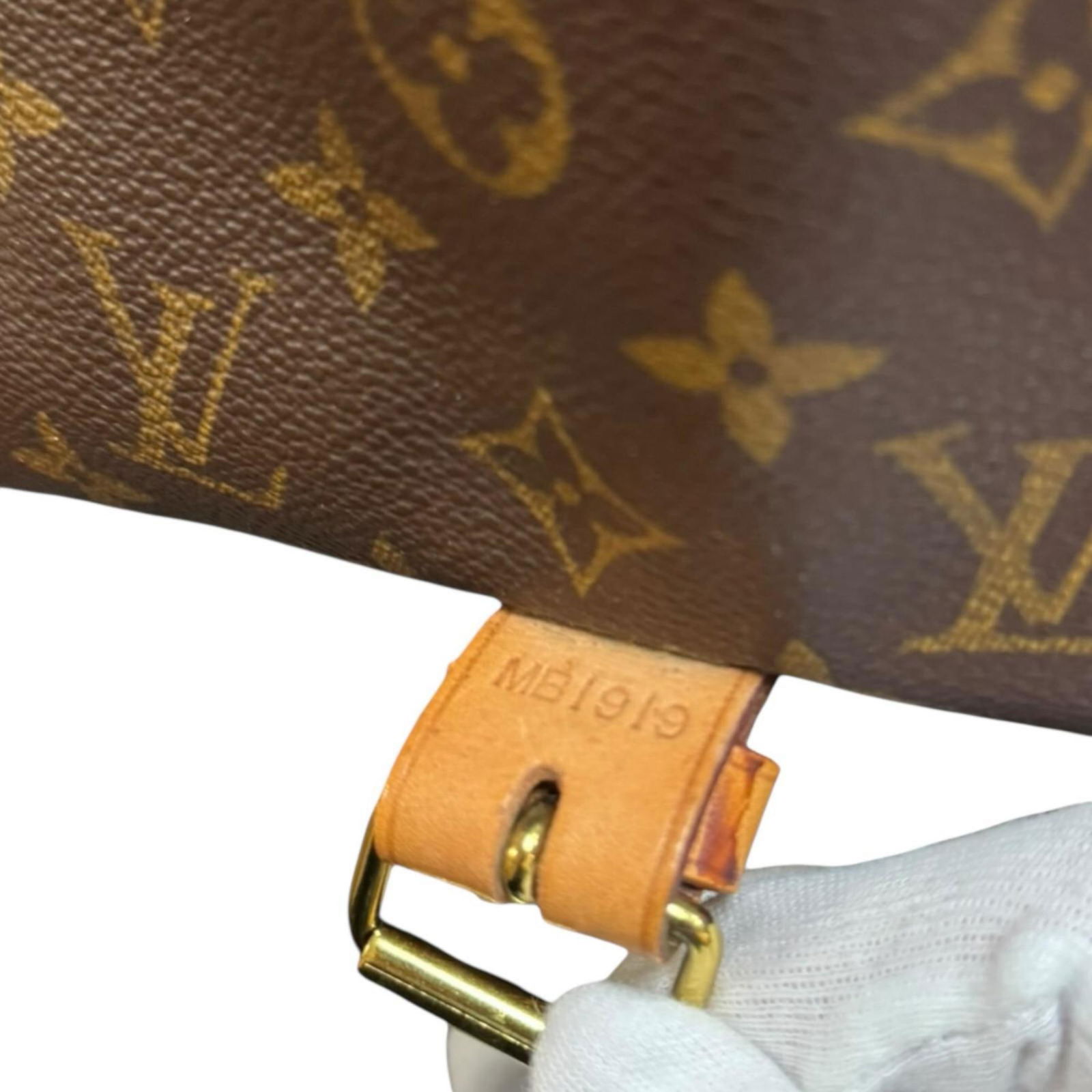 Monogram Louis Vuitton Shoulder Bag - 13