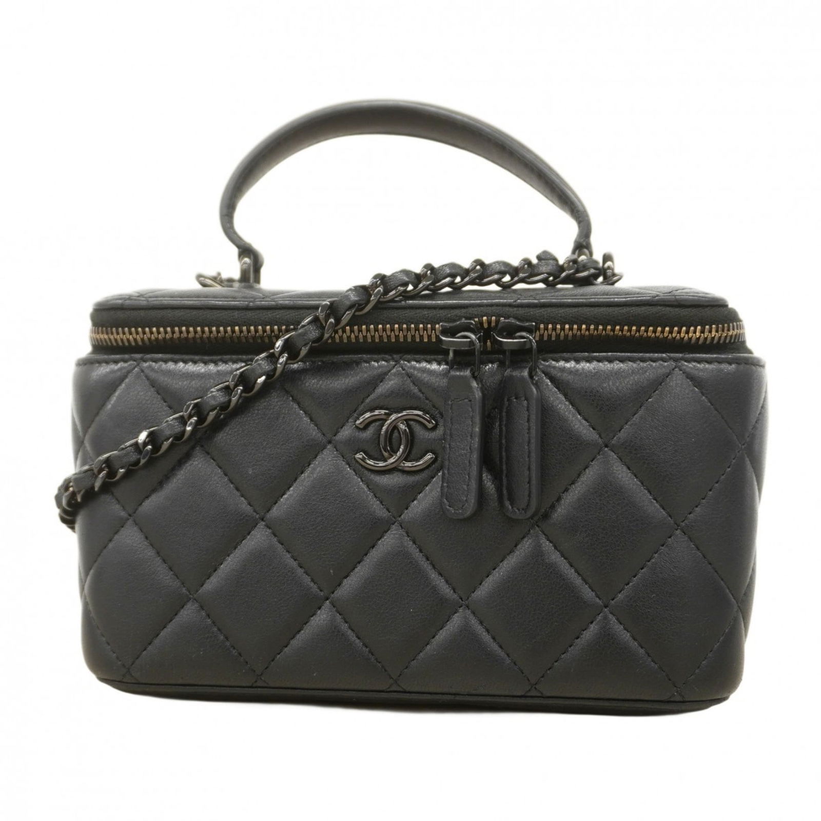 Leather Chanel Vanity Bag: Leather Chanel Vanity Bag This listing features Leather Chanel Vanity Bag. Item specifics are provided below. Item Specifics: Brand: Chanel Type: Vanity Bag Material: Leather Leather/Fur Type: