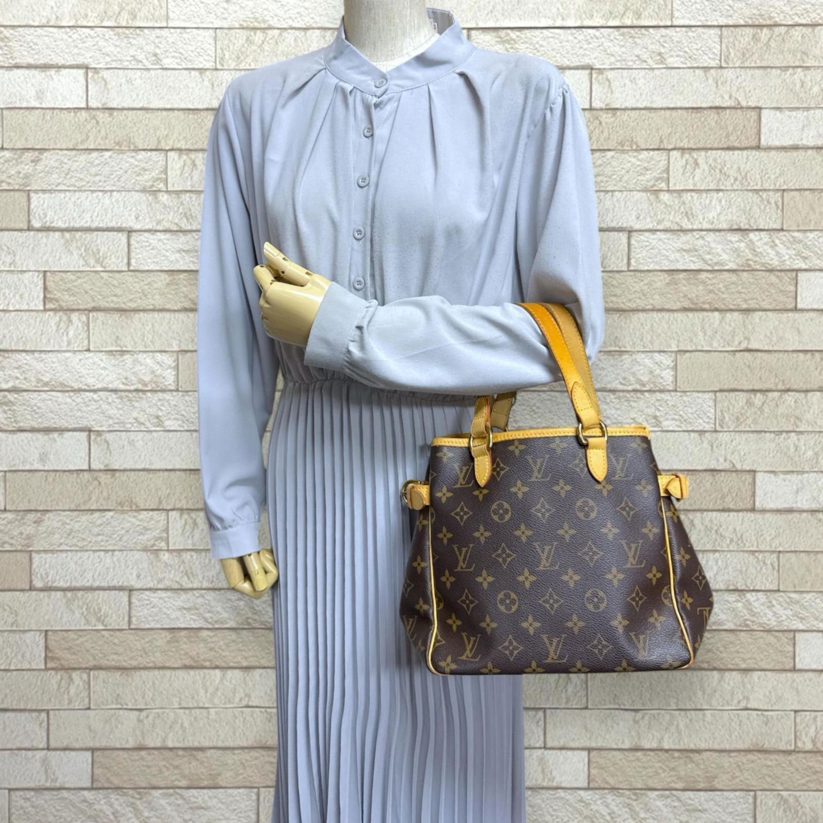 Monogram Louis Vuitton Handbag - 2