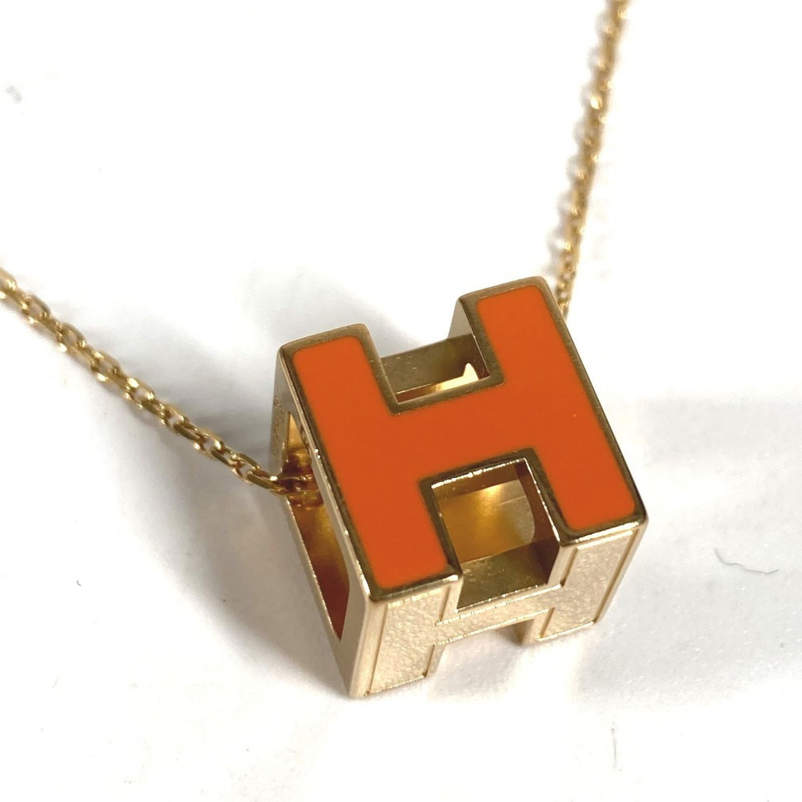 Orange - HERMES Herms Accessories: Carage d'Ache H Cube Logo Chain Necklace - Metal - Men's/ Women's: Orange - HERMES Herms Accessories: Carage d'Ache H Cube Logo Chain Necklace - Metal - Men's/ Women's This listing features Orange - HERMES Herms Accessories: Carage d'Ache H Cube Logo Chain Necklace