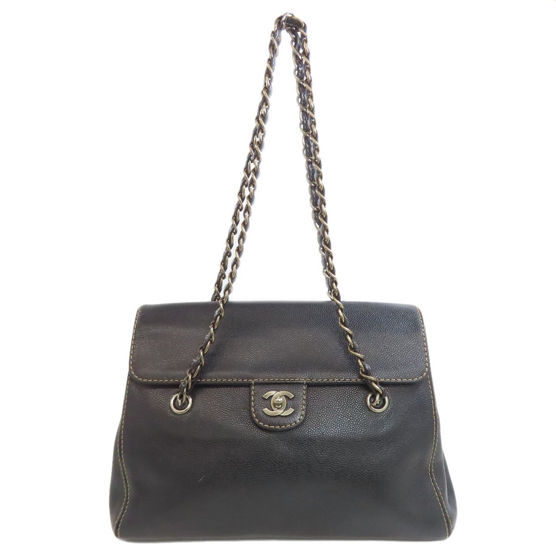 Skin CHANEL Chain tote Bag Grained Calfskin: Skin CHANEL Chain tote Bag Grained Calfskin This listing features Skin CHANEL Chain tote Bag Grained Calfskin. Item specifics are provided below. Item Specifics: Brand: CHANEL Style: Tote Bag Exterior