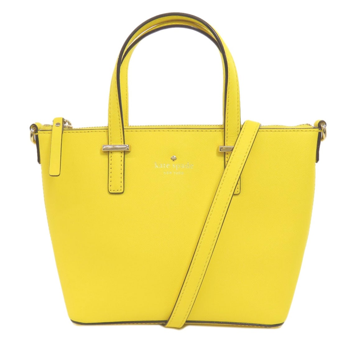 PVC kate spade 2WAY Handbag: PVC kate spade 2WAY Handbag This listing features PVC kate spade 2WAY Handbag. Item specifics are provided below. Item Specifics: Brand: kate spade Style: Handbag Exterior Material: PVC Exterior