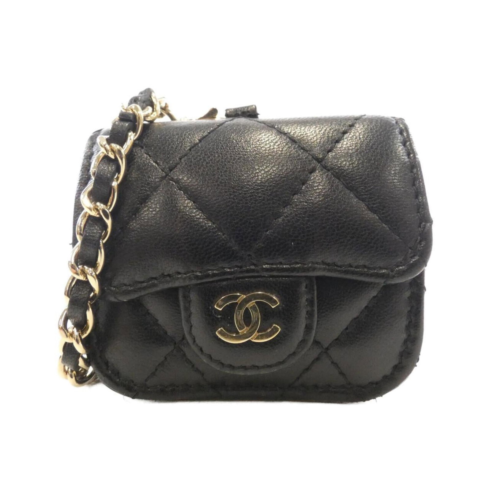Leather Chanel Shoulder Bag: Leather Chanel Shoulder Bag This listing features Leather Chanel Shoulder Bag. Item specifics are provided below. Item Specifics: Brand: Chanel Type: Shoulder Bag Material: Leather Leather/Fur Type: L