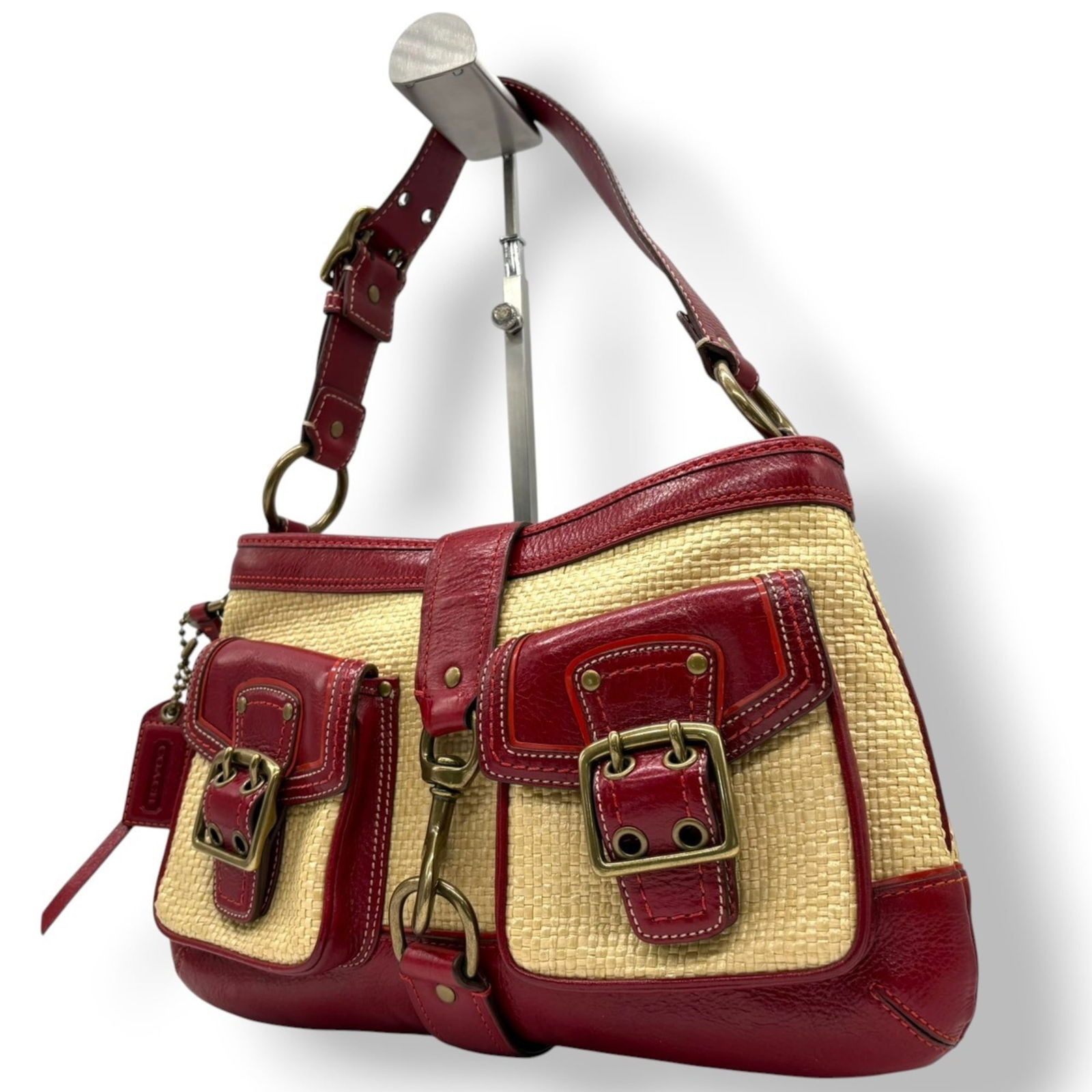 Leather - Coach Handbag - Shoulder Bag Straw: Leather - Coach Handbag - Shoulder Bag Straw This listing features Leather - Coach Handbag - Shoulder Bag Straw. Item specifics are provided below. Item Specifics: Brand: Coach Type: Handbag,