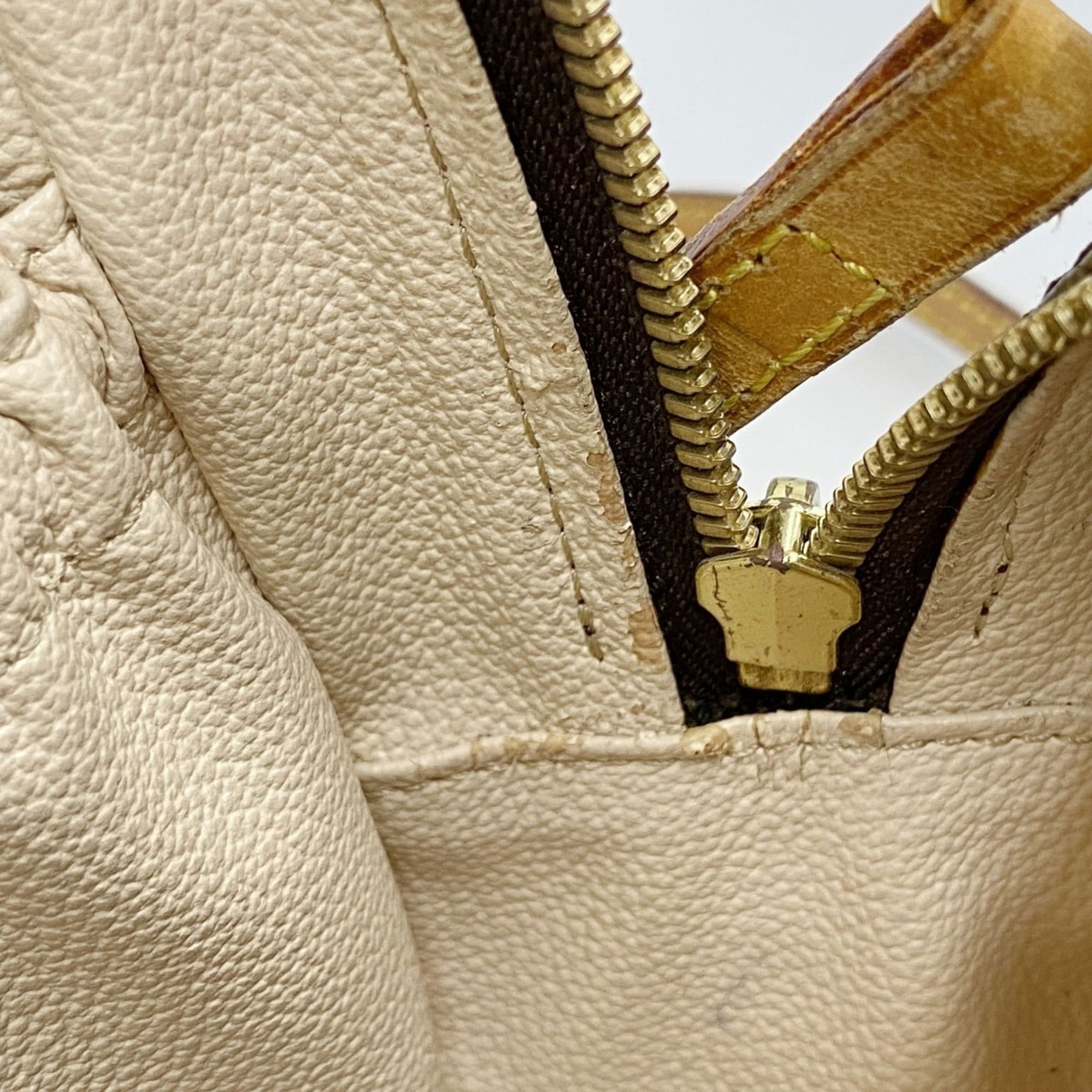 Handbag Louis Vuitton - 11