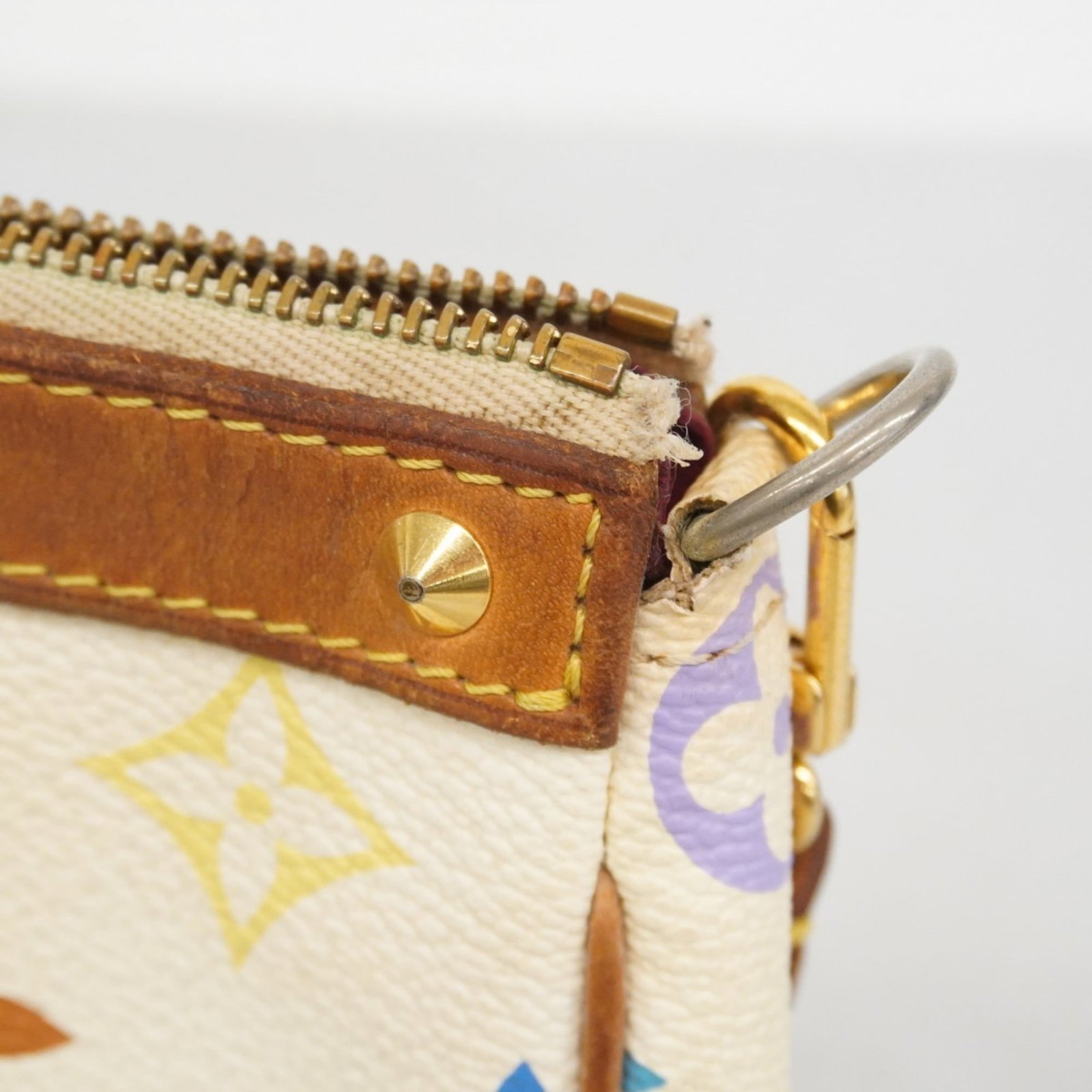 Pouch Louis Vuitton - 17