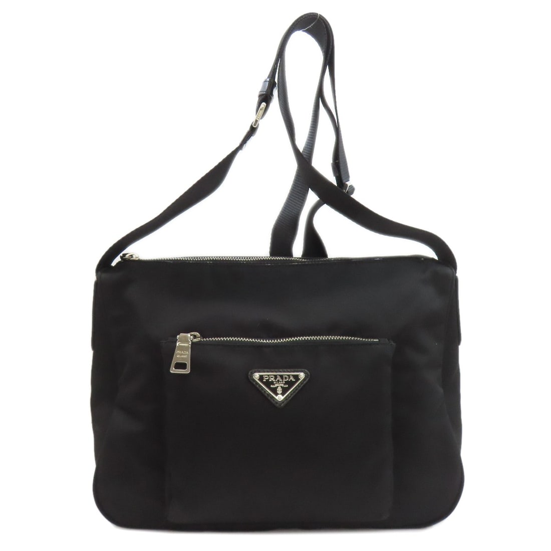 Nylon PRADA BT0758 Logo Hardware Shoulder Bag: Nylon PRADA BT0758 Logo Hardware Shoulder Bag This listing features Nylon PRADA BT0758 Logo Hardware Shoulder Bag. Item specifics are provided below. Item Specifics: Brand: PRADA Style: Shoulder Bag E