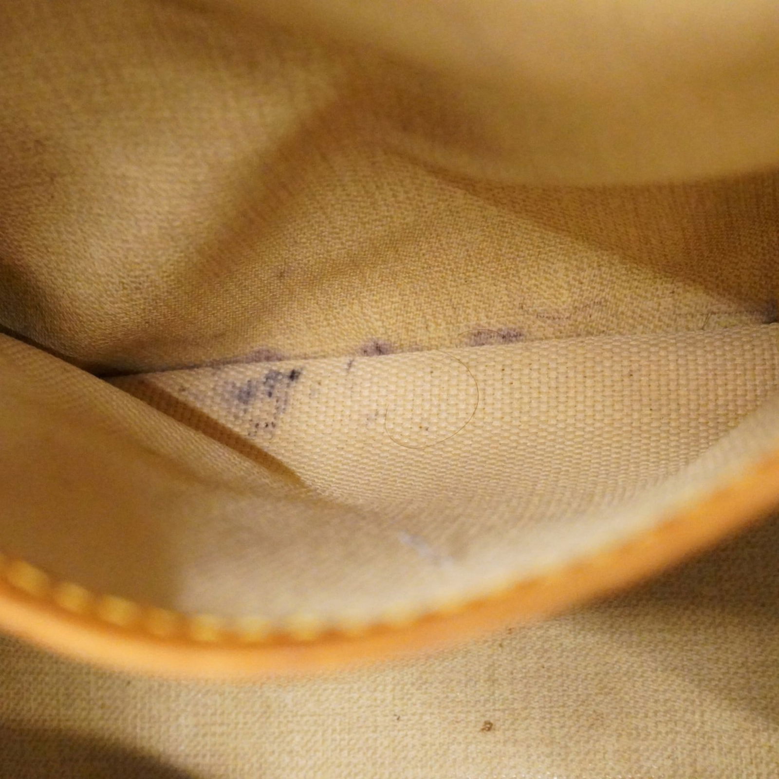 Handbag Louis Vuitton - 11