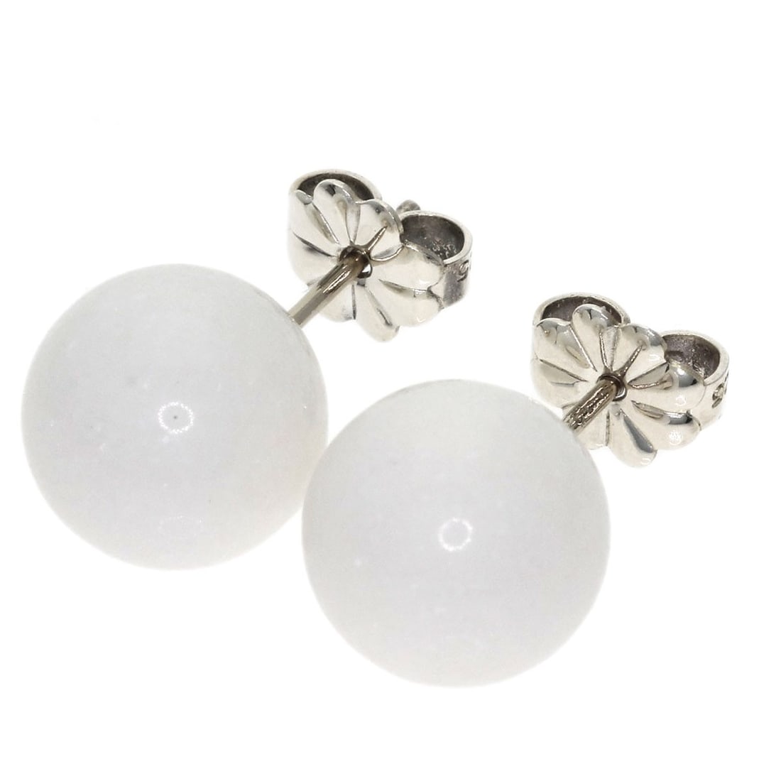 Silver TIFFANY&Co. Stone Ball earring: Silver TIFFANY&Co. Stone Ball earring This listing features Silver TIFFANY&Co. Stone Ball earring. Item specifics are provided below. Item Specifics: Brand: TIFFANY&Co. Style: earring Material: