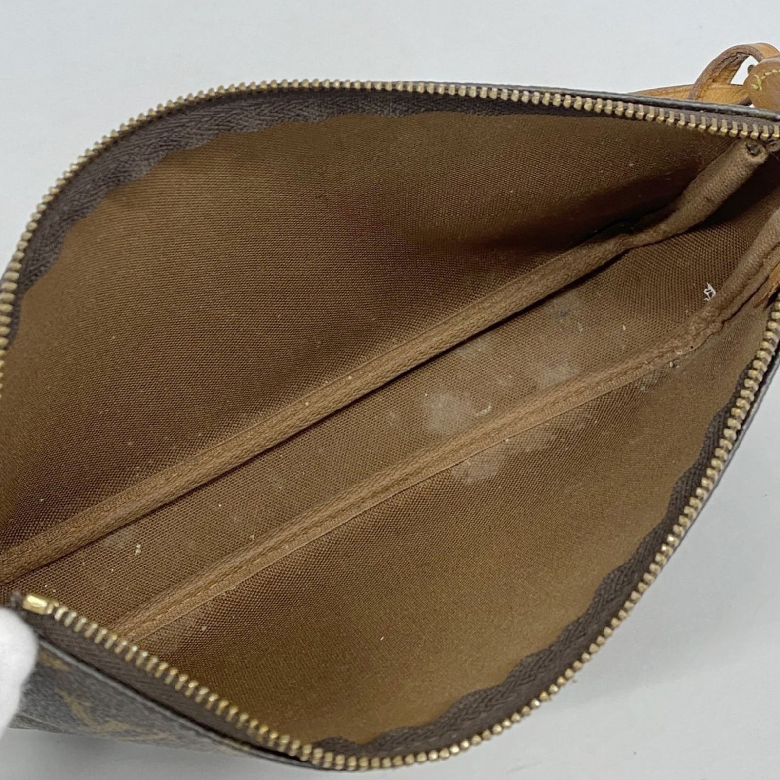 Pouch Louis Vuitton - 4