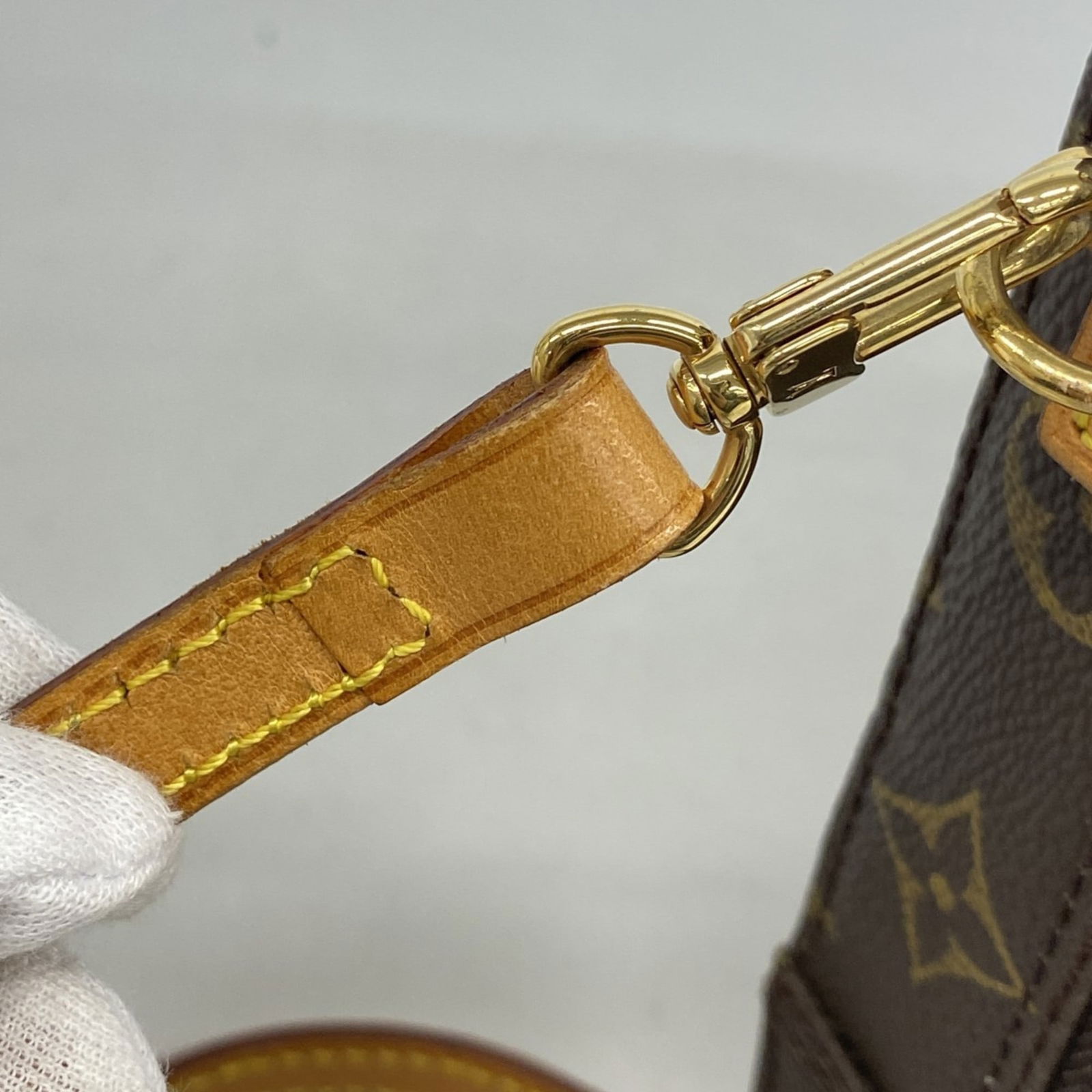 Handbag Louis Vuitton - 16