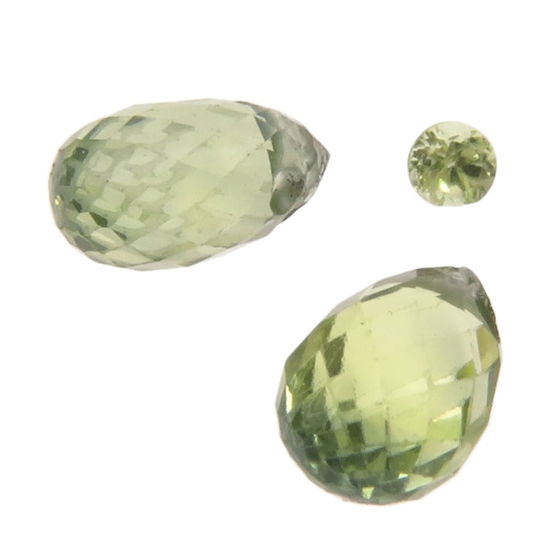 0.31g Green sapphire Loose: 0.31g Green sapphire Loose This listing features 0.31g Green sapphire Loose. Item specifics are provided below. Item Specifics: Brand: SELECT JEWELRY Style: Loose Color: green Total Carat Weight: S