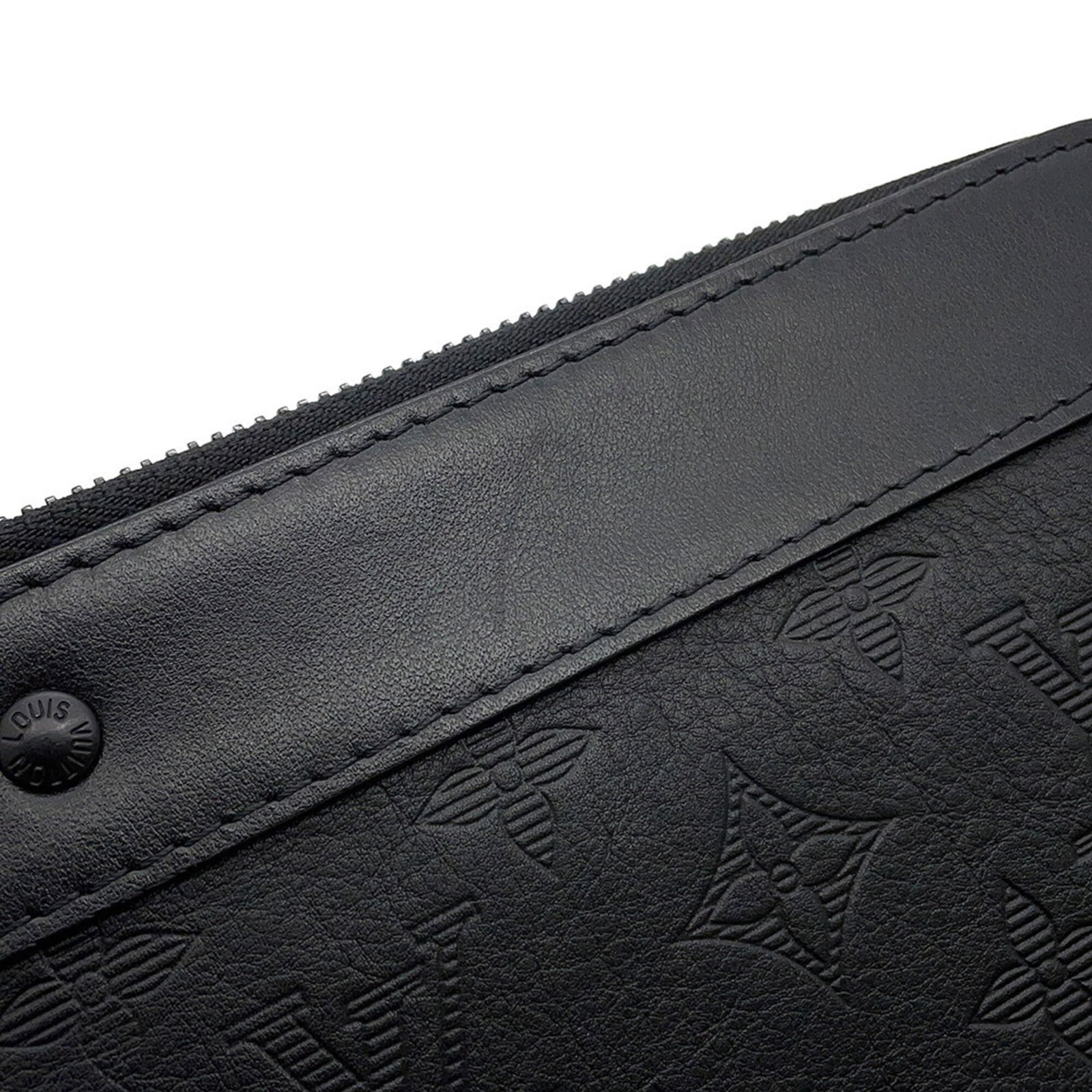 Shadow Louis Vuitton Pochette Monogram - 8