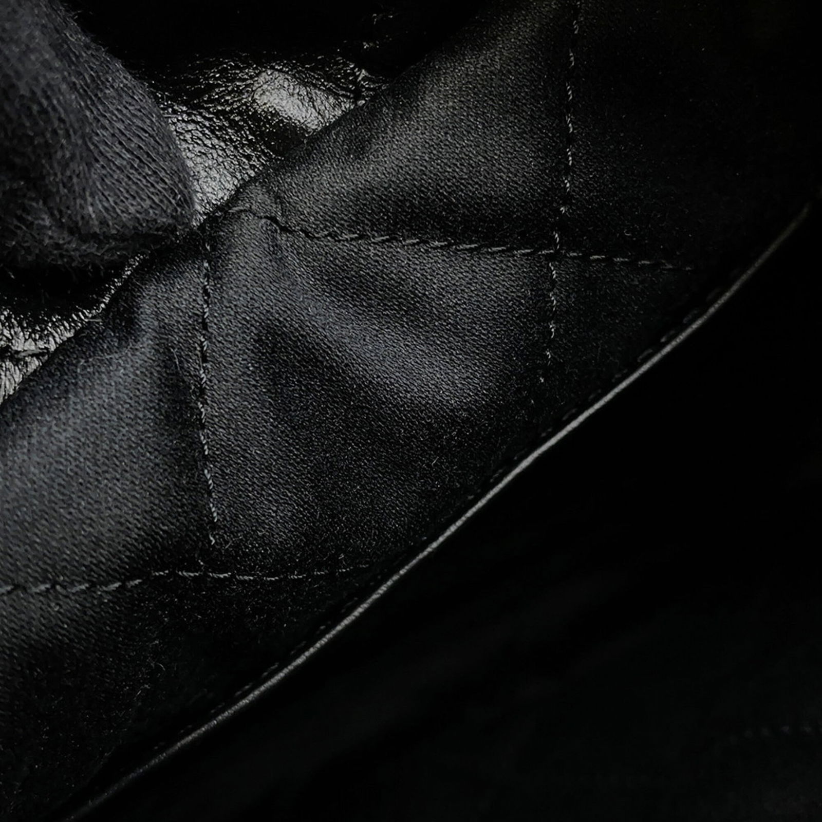 Leather Chanel Handbag - 10