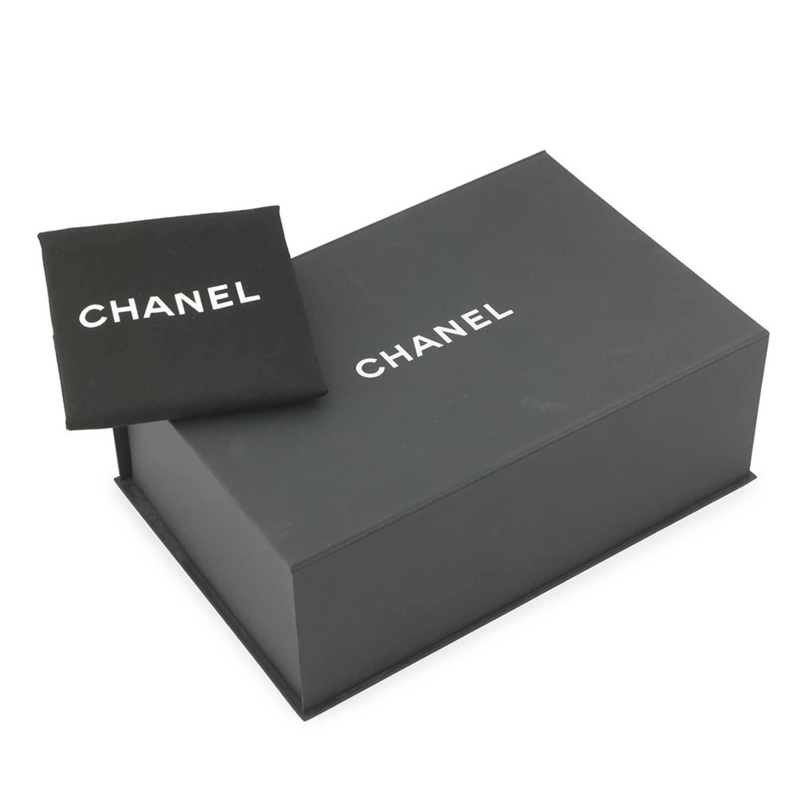 Leather Chanel Handbag - 15