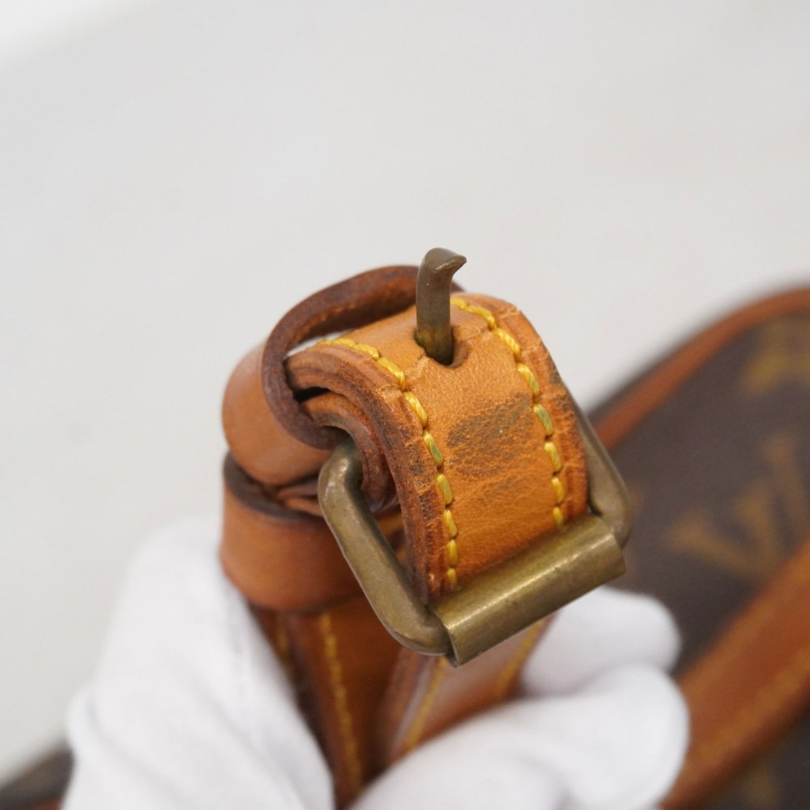 Bag Louis Vuitton Shoulder - 10