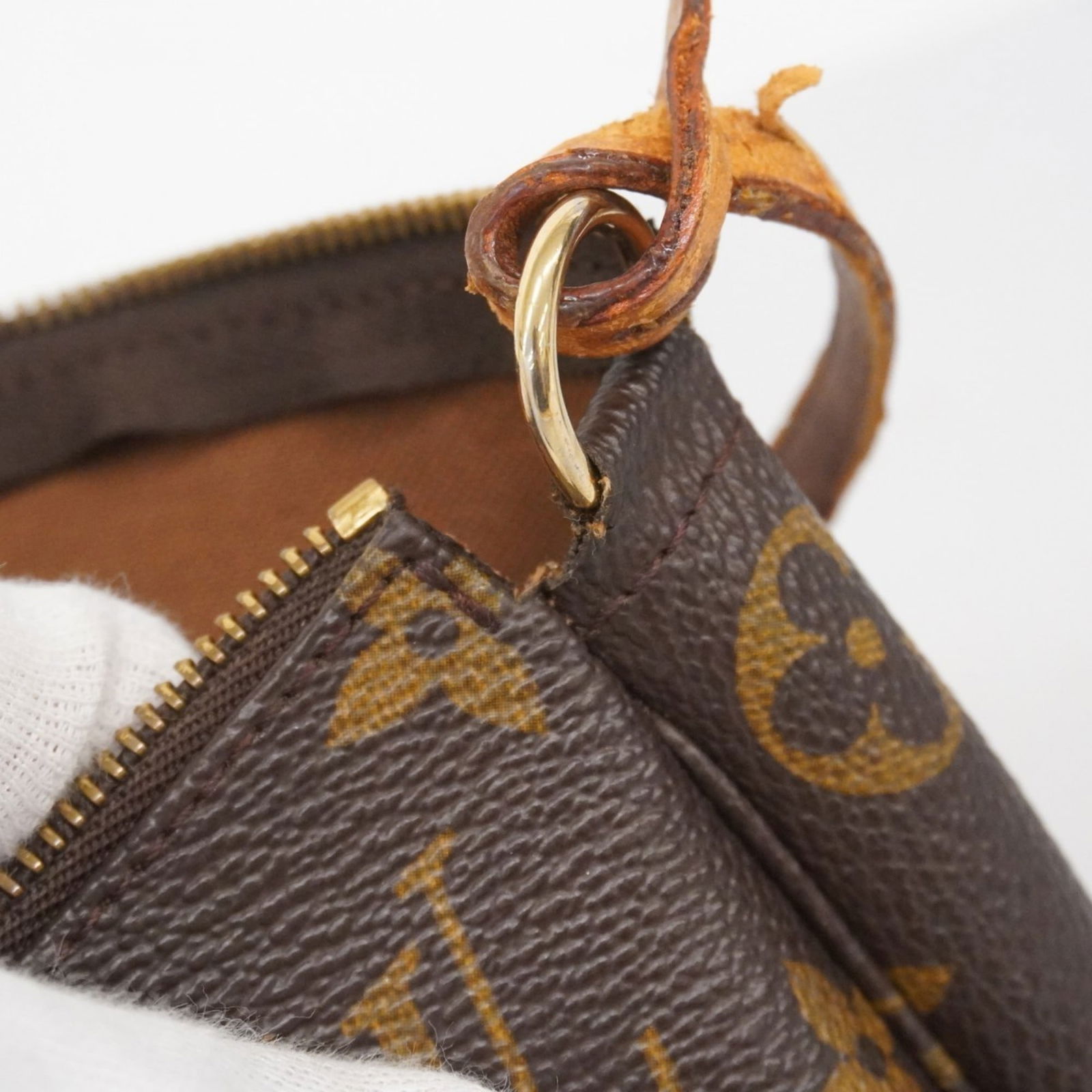 Pouch Louis Vuitton - 11