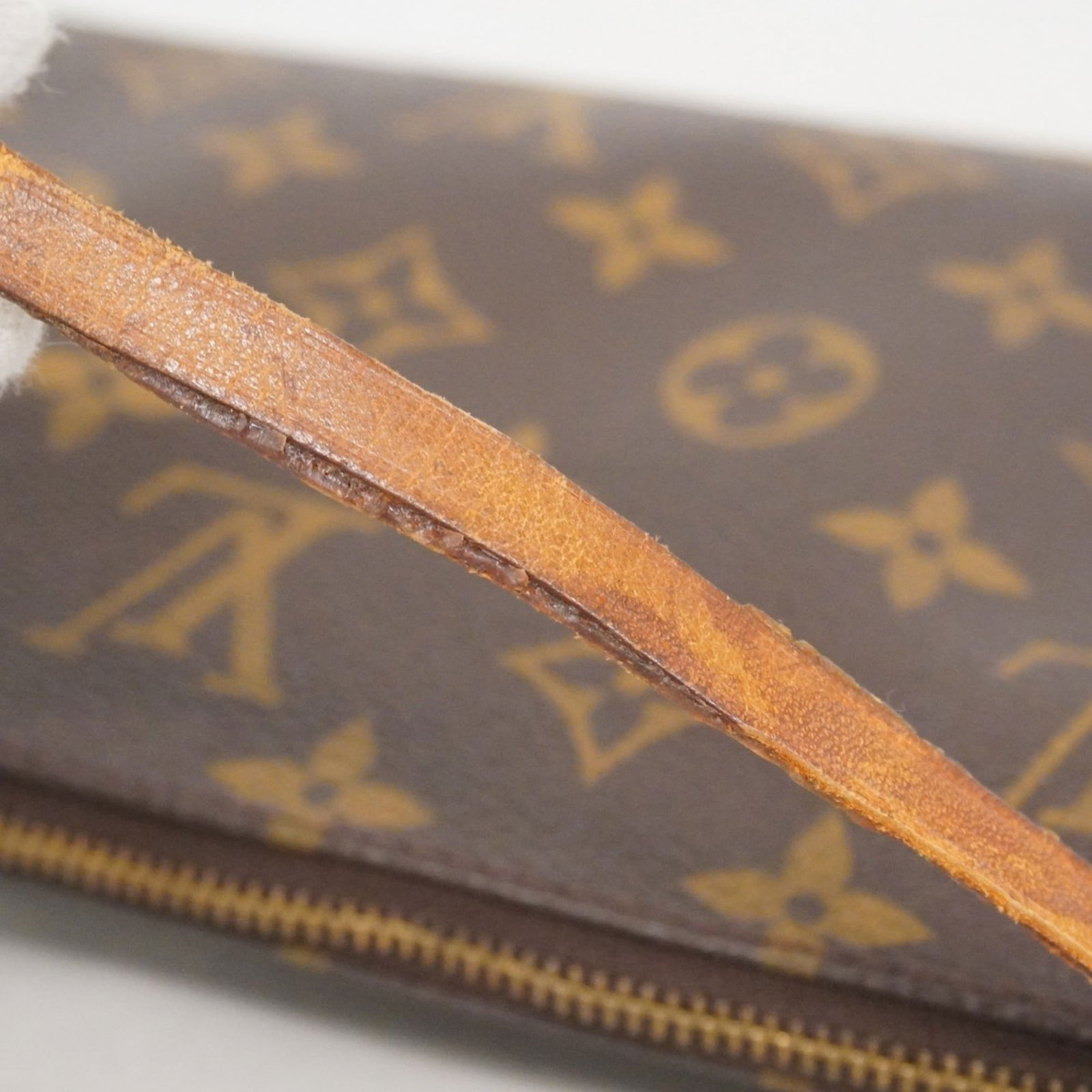 Pouch Louis Vuitton - 14