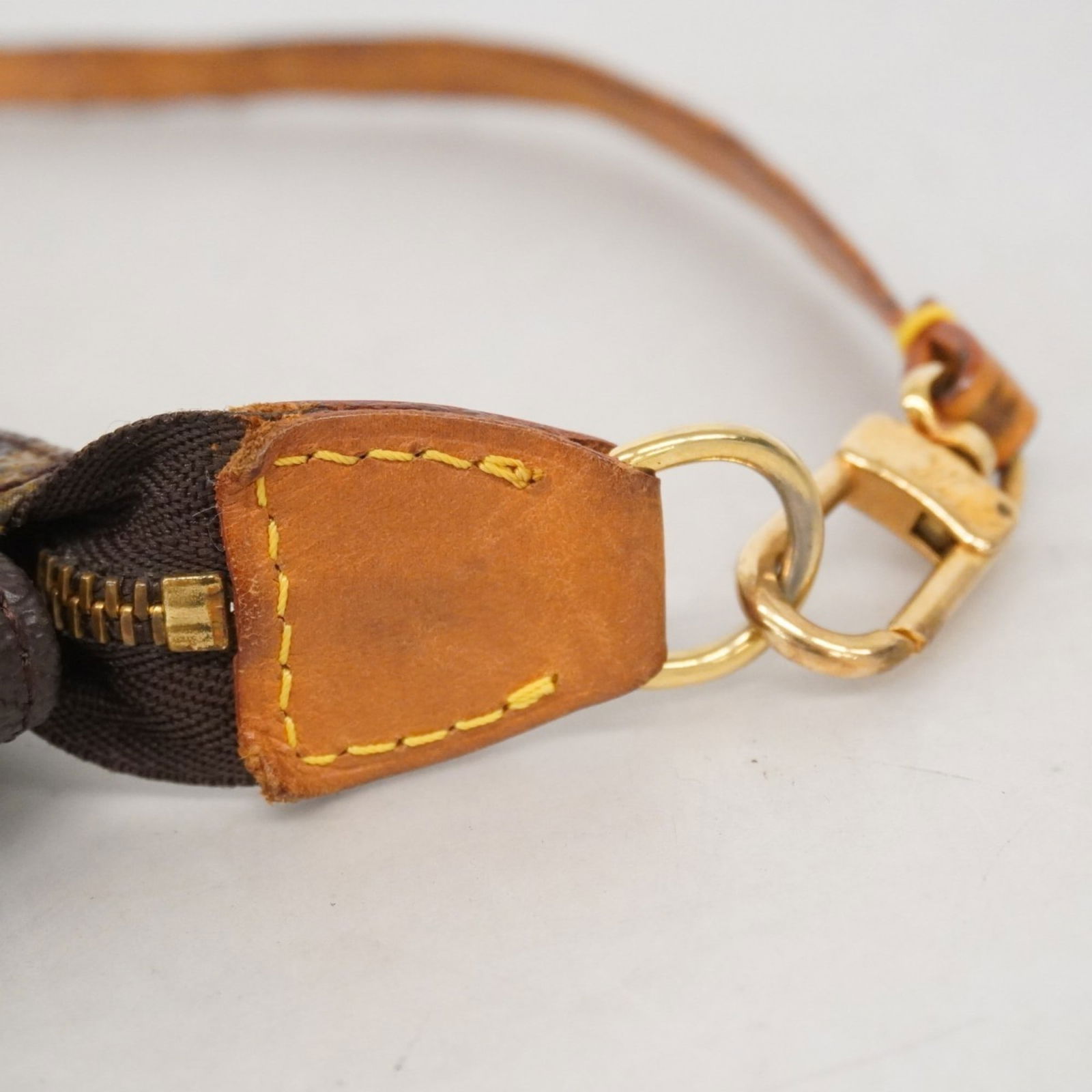 Pouch Louis Vuitton - 8