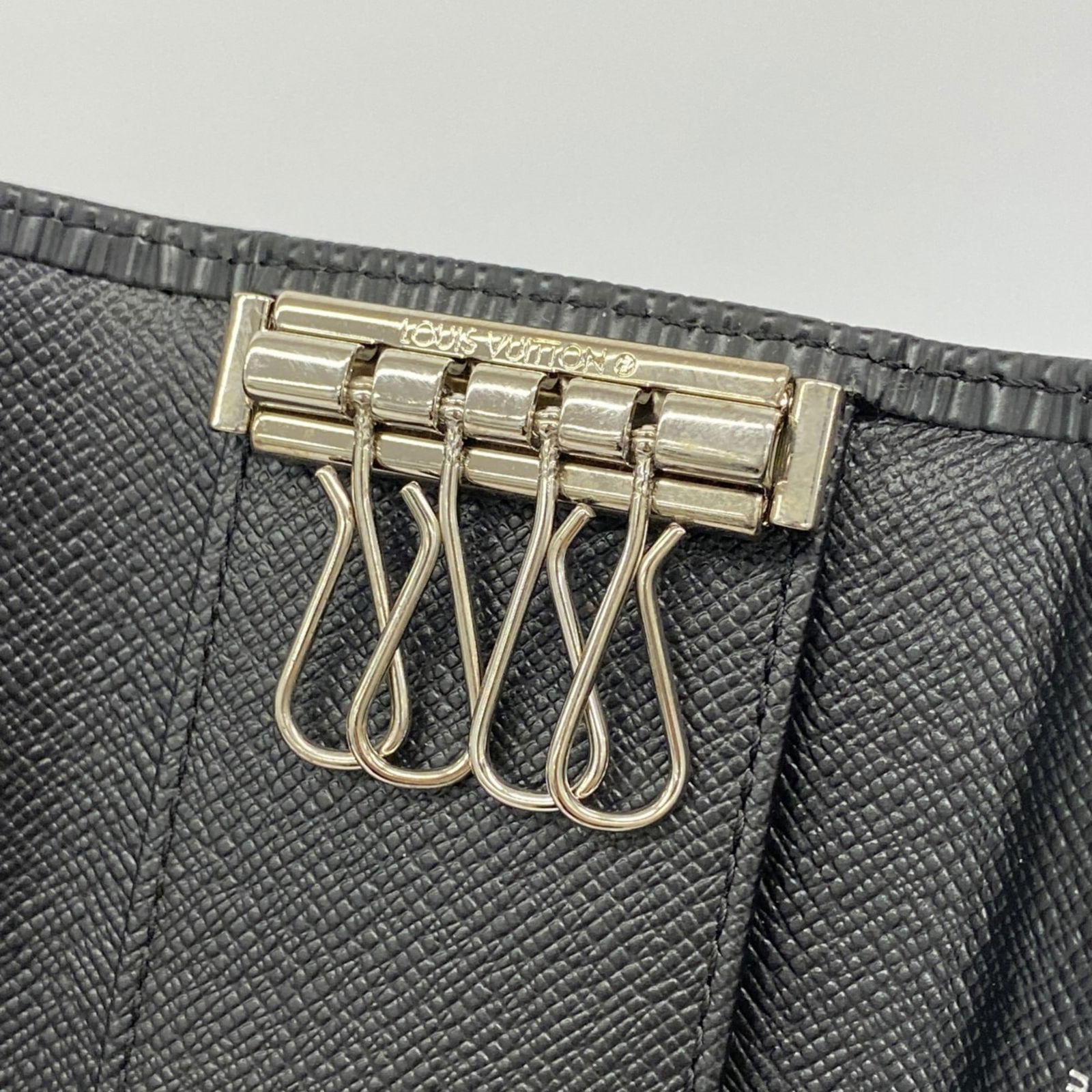 Keycase Louis Vuitton - 6
