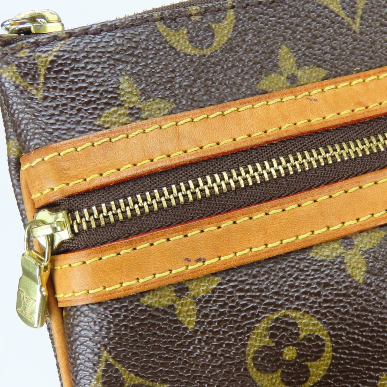 Monogram Louis Vuitton Shoulder Bag - 8