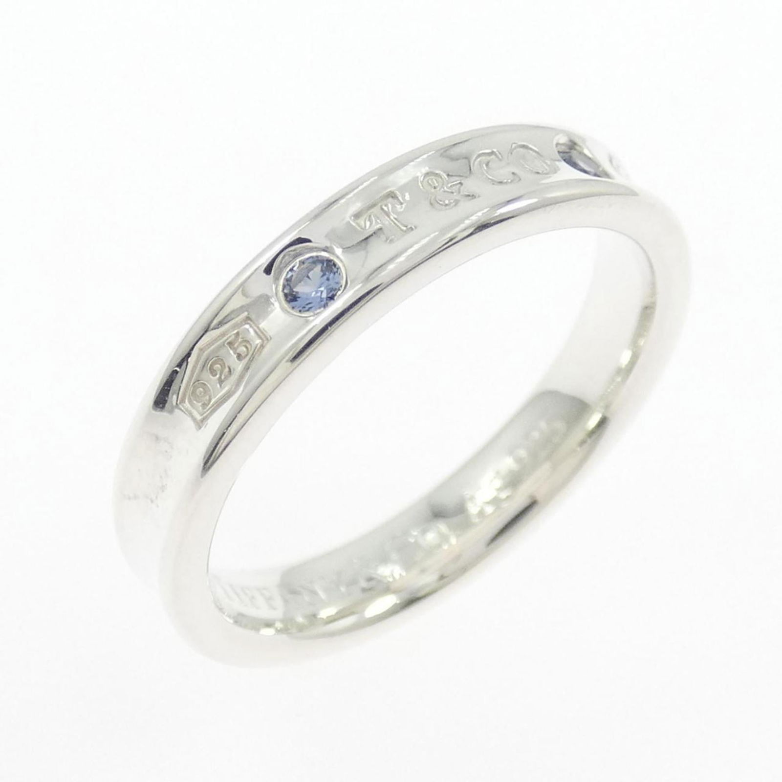 925 Tiffany Band Ring Silver: 925 Tiffany Band Ring Silver This listing features 925 Tiffany Band Ring Silver. Item specifics are provided below. Item Specifics: Brand: Tiffany Type: Band Ring Gender: Women,Men Color: Silver Mater