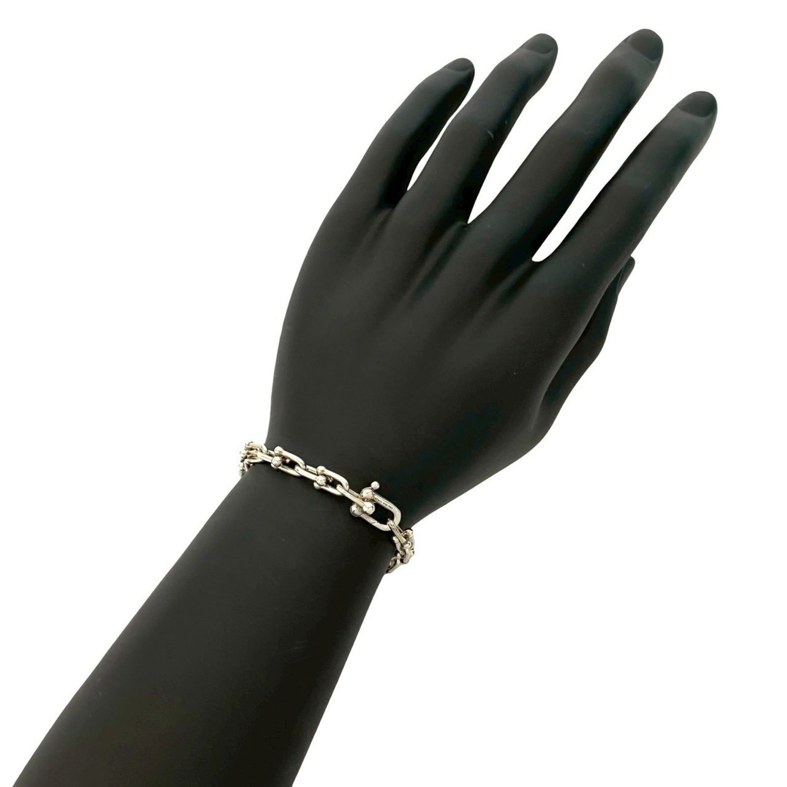 925 Tiffany Charm Bracelet Silver: 925 Tiffany Charm Bracelet Silver This listing features 925 Tiffany Charm Bracelet Silver. Item specifics are provided below. Item Specifics: Brand: Tiffany Type: Charm Bracelet Gender: Women Material