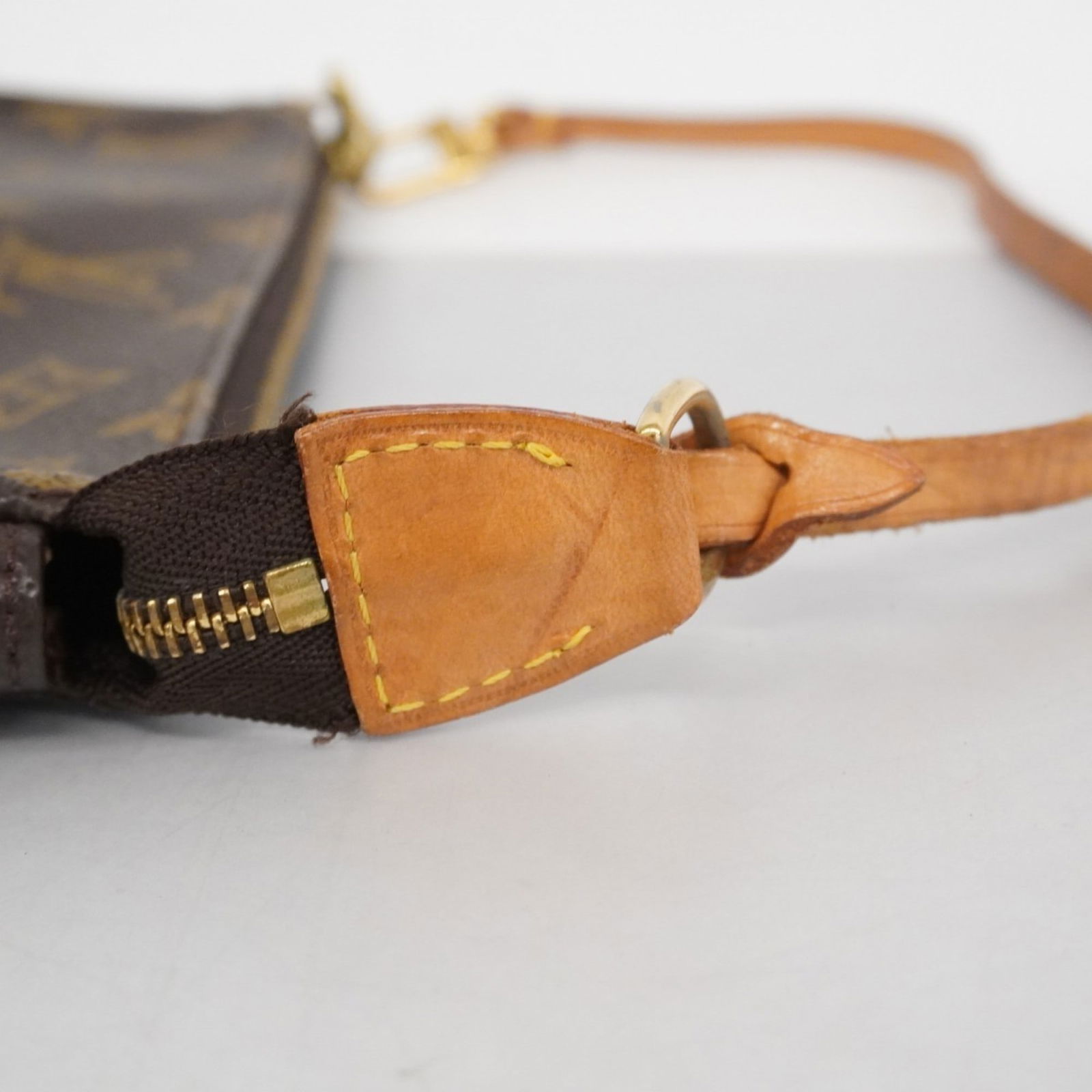 Pouch Louis Vuitton - 6