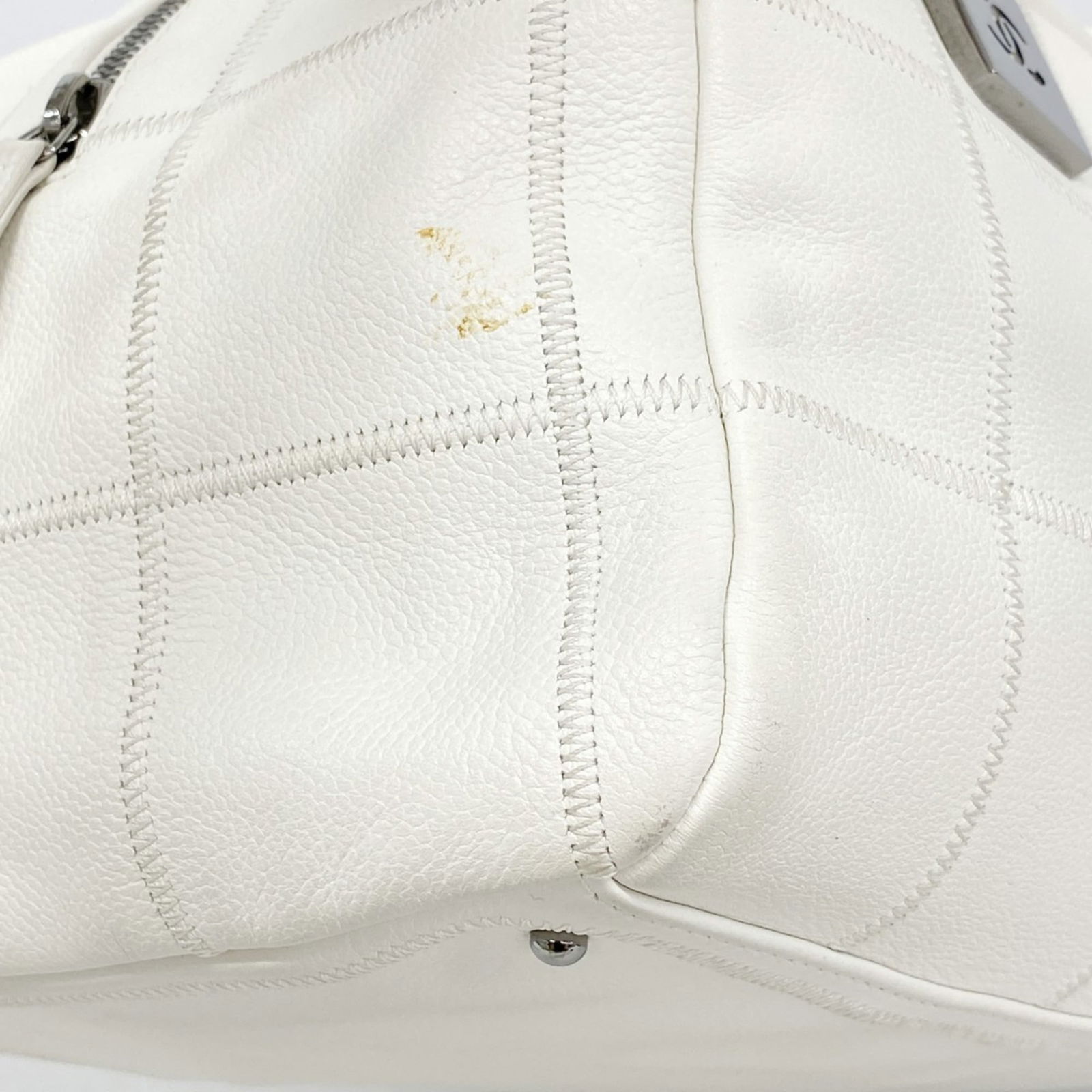 Leather Chanel Handbag - 6