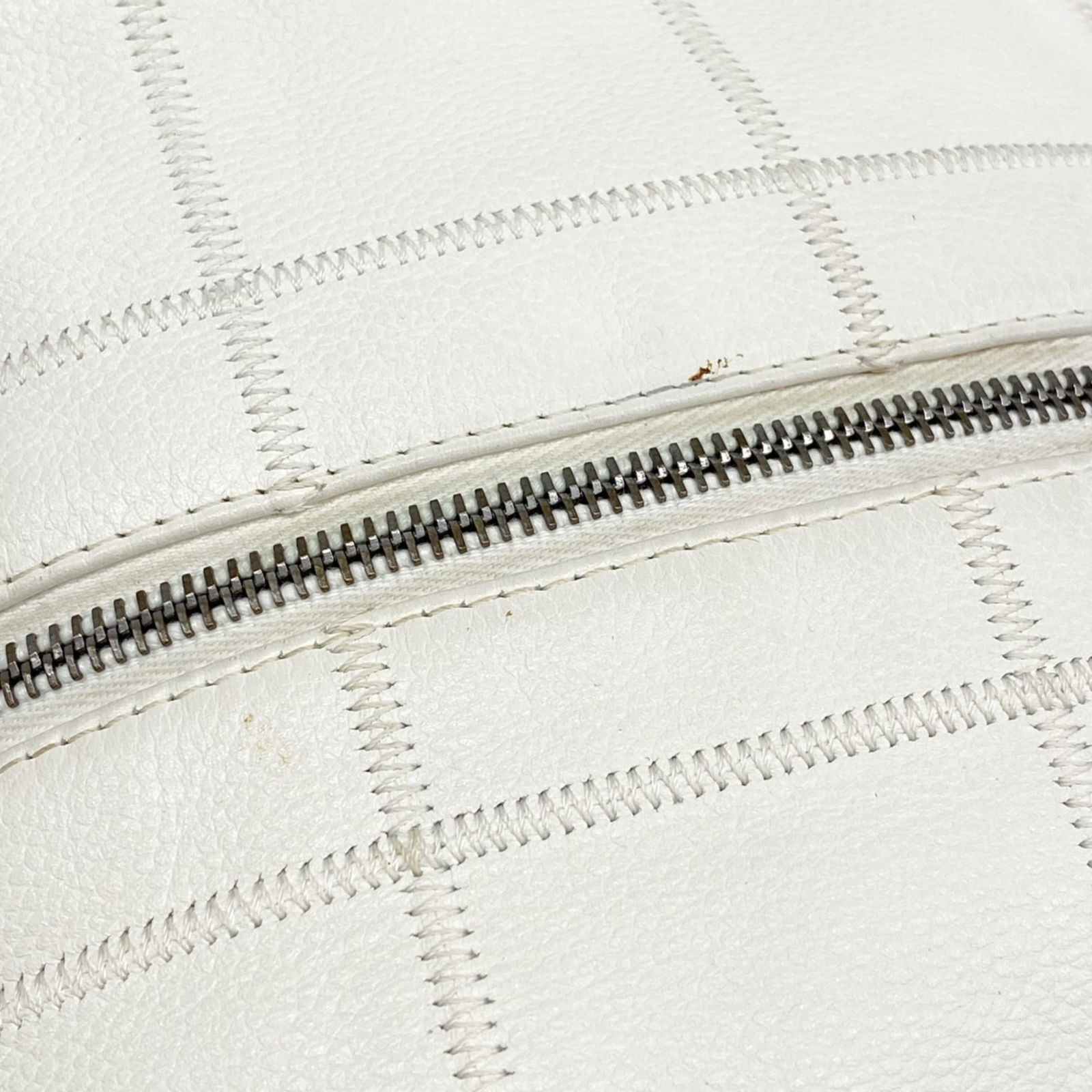 Leather Chanel Handbag - 7