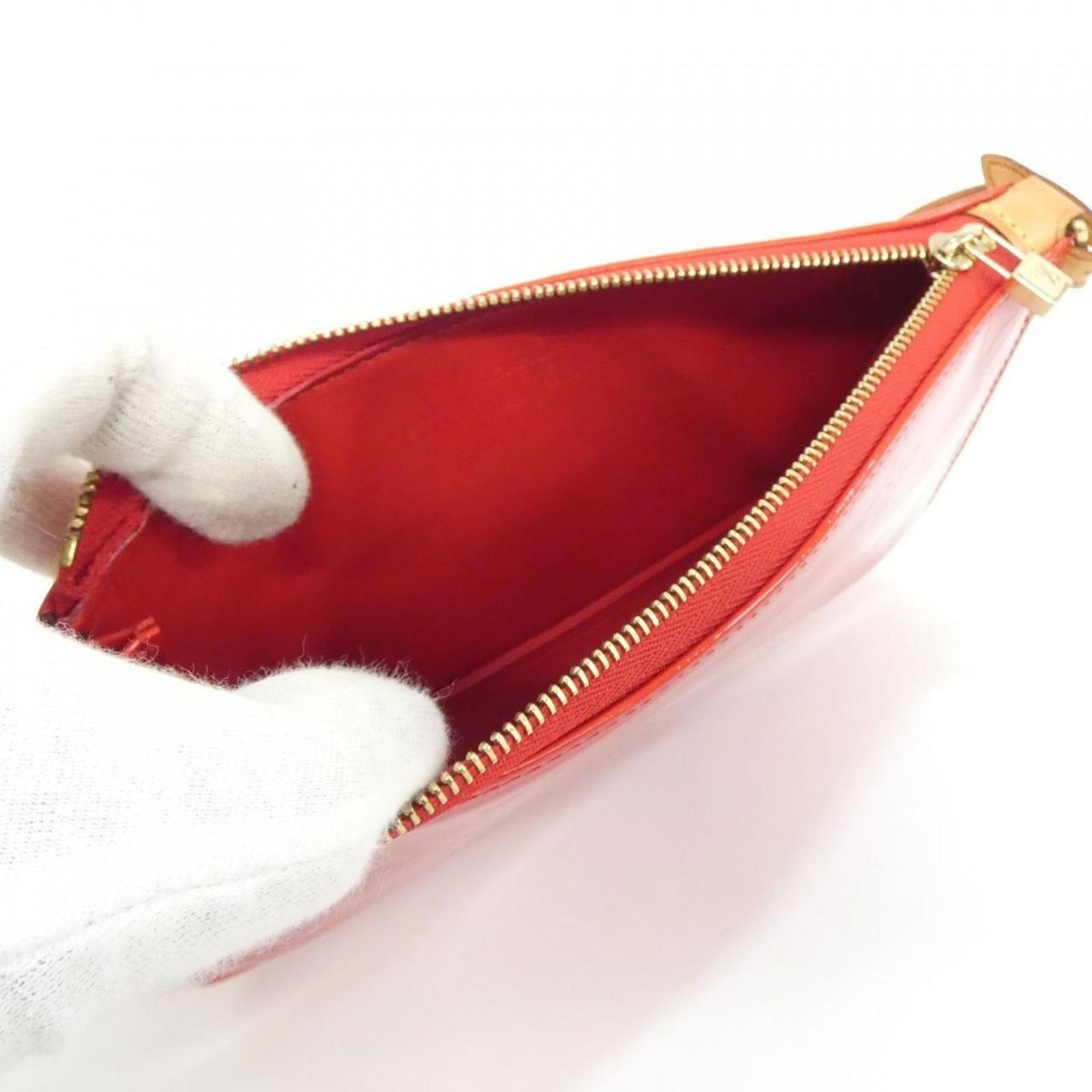 Leather Louis Vuitton Pouch - 5