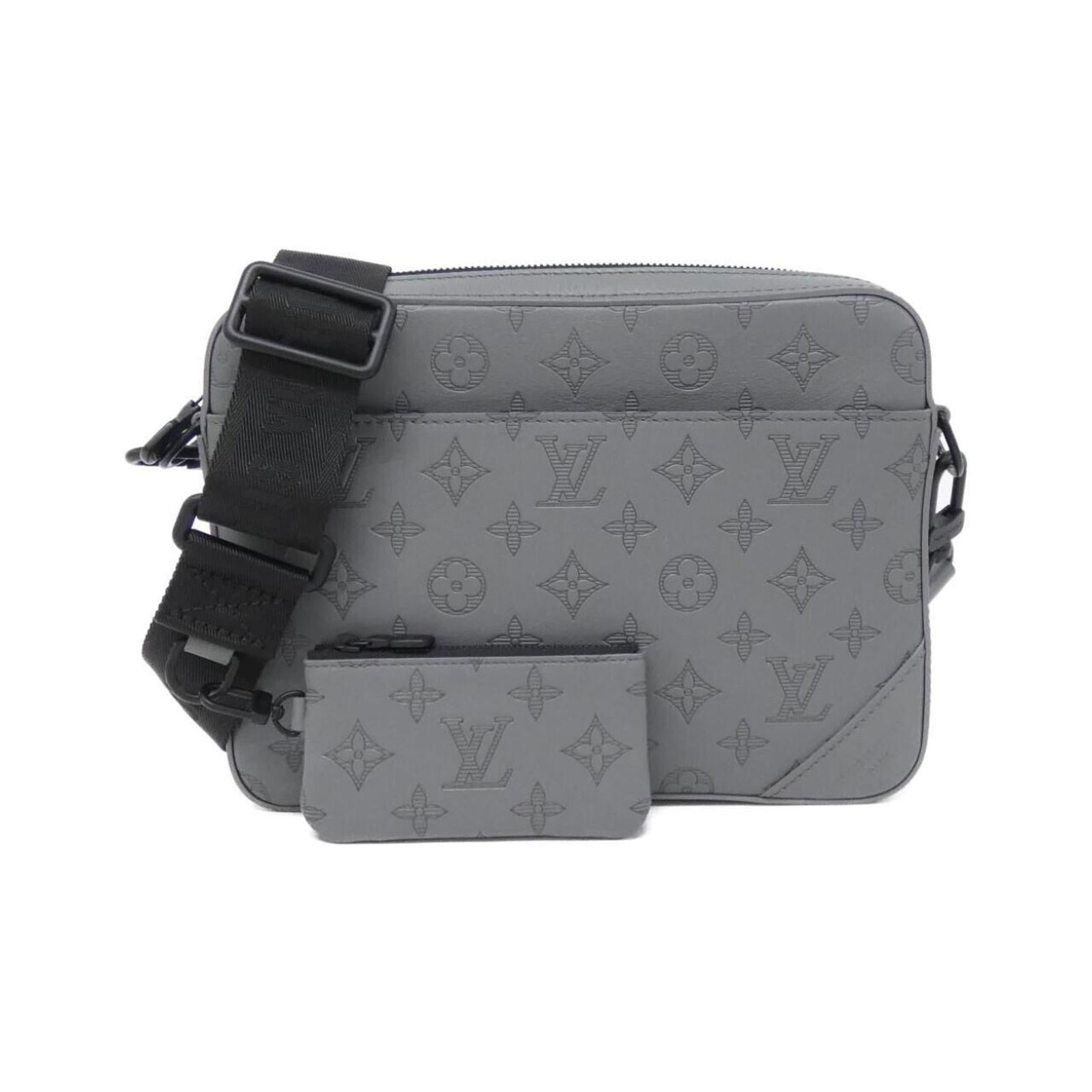 Leather Louis Vuitton Shoulder Bag: Leather Louis Vuitton Shoulder Bag This listing features Leather Louis Vuitton Shoulder Bag. Item specifics are provided below. Item Specifics: Brand: Louis Vuitton Type: Shoulder Bag Material: