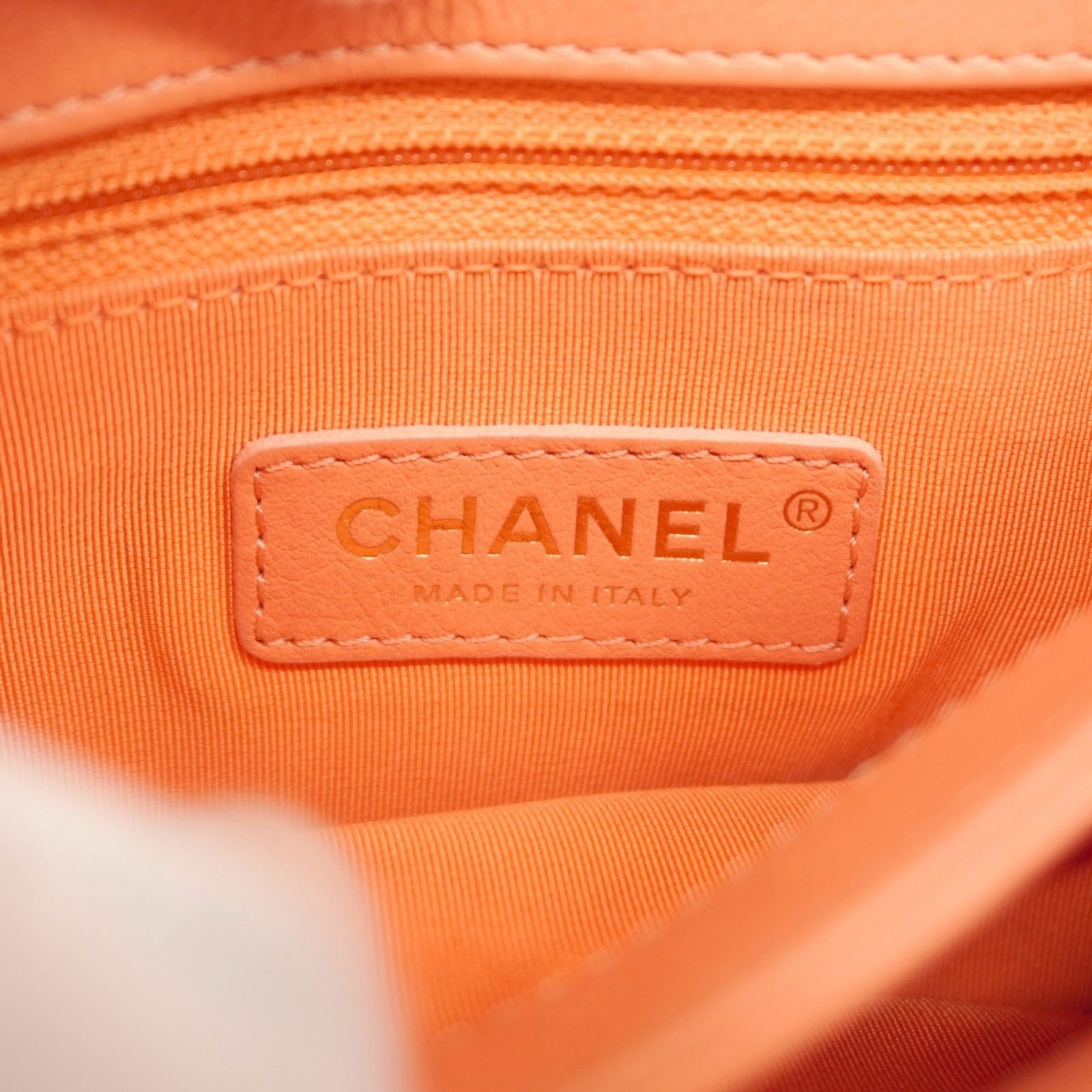 Leather Chanel Handbag - 5