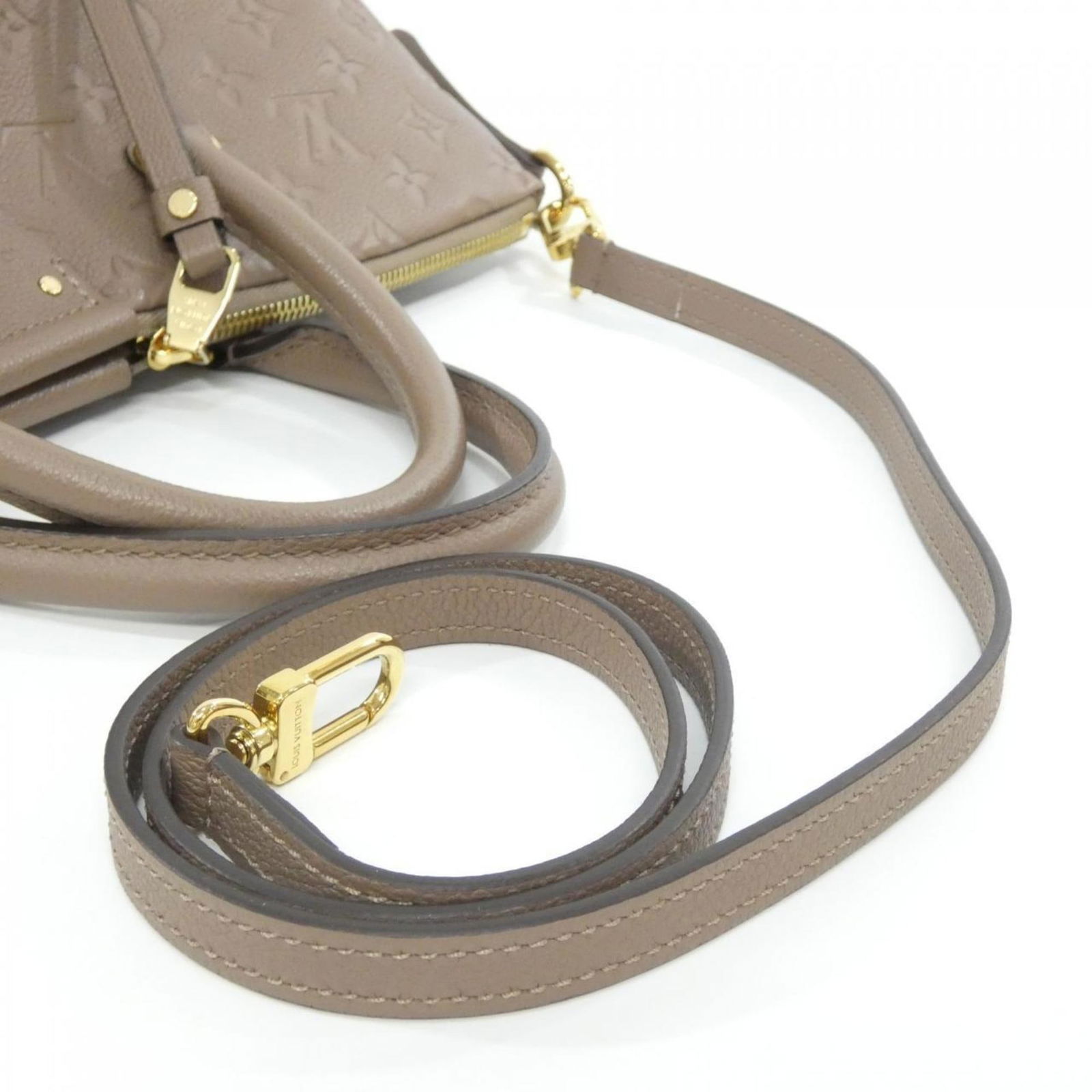 Leather Louis Vuitton Handbag - 6