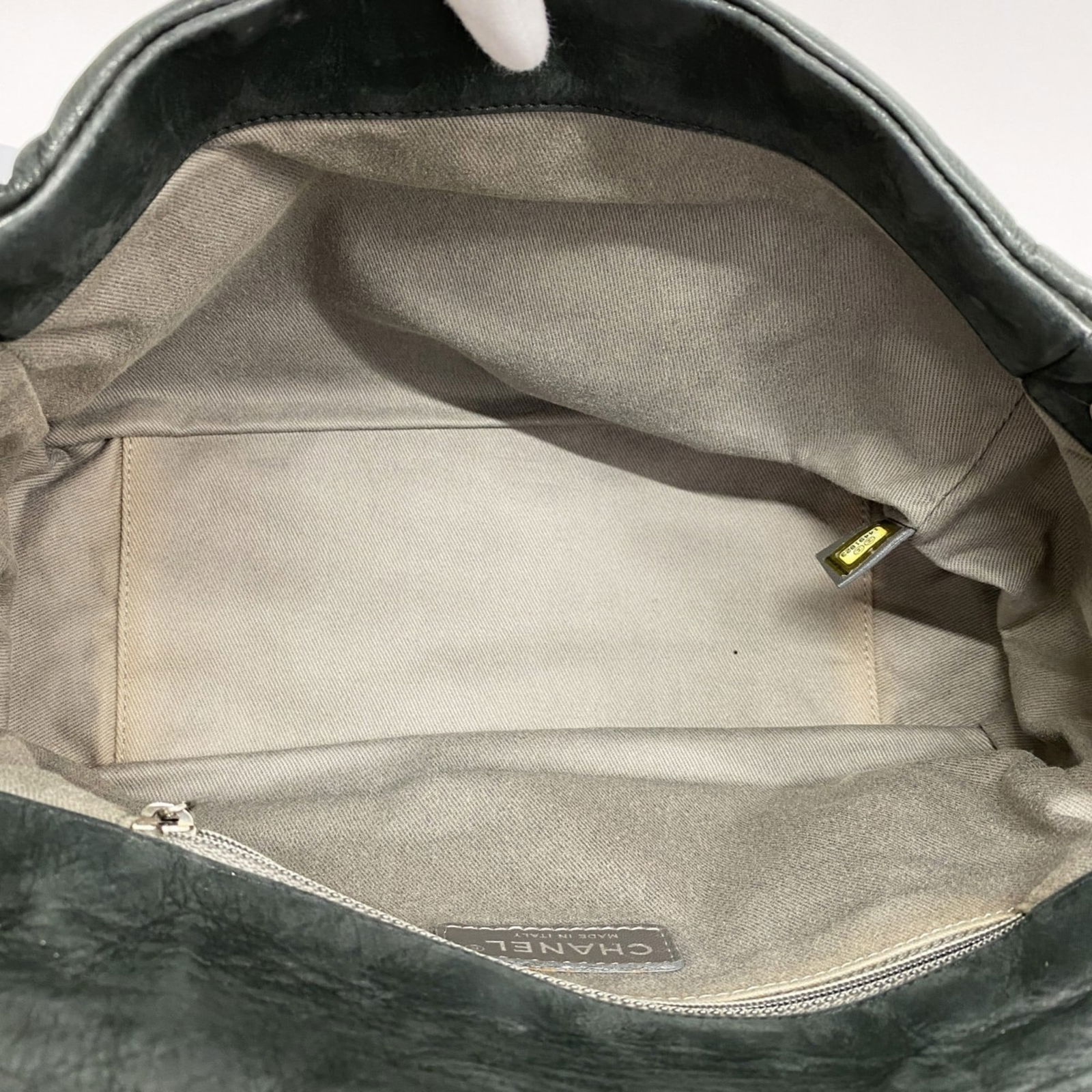 Leather Chanel Shoulder Bag - 4