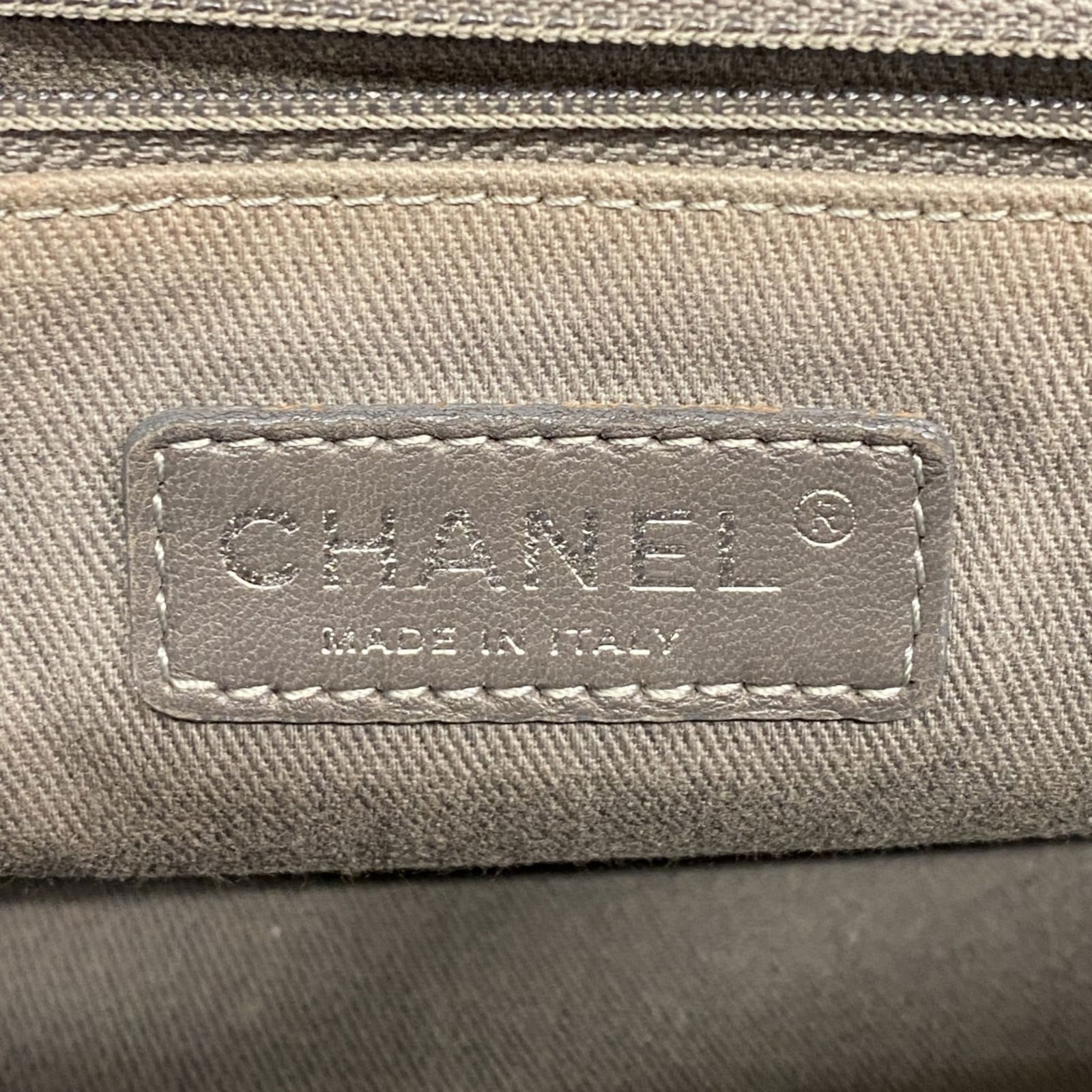 Leather Chanel Shoulder Bag - 5