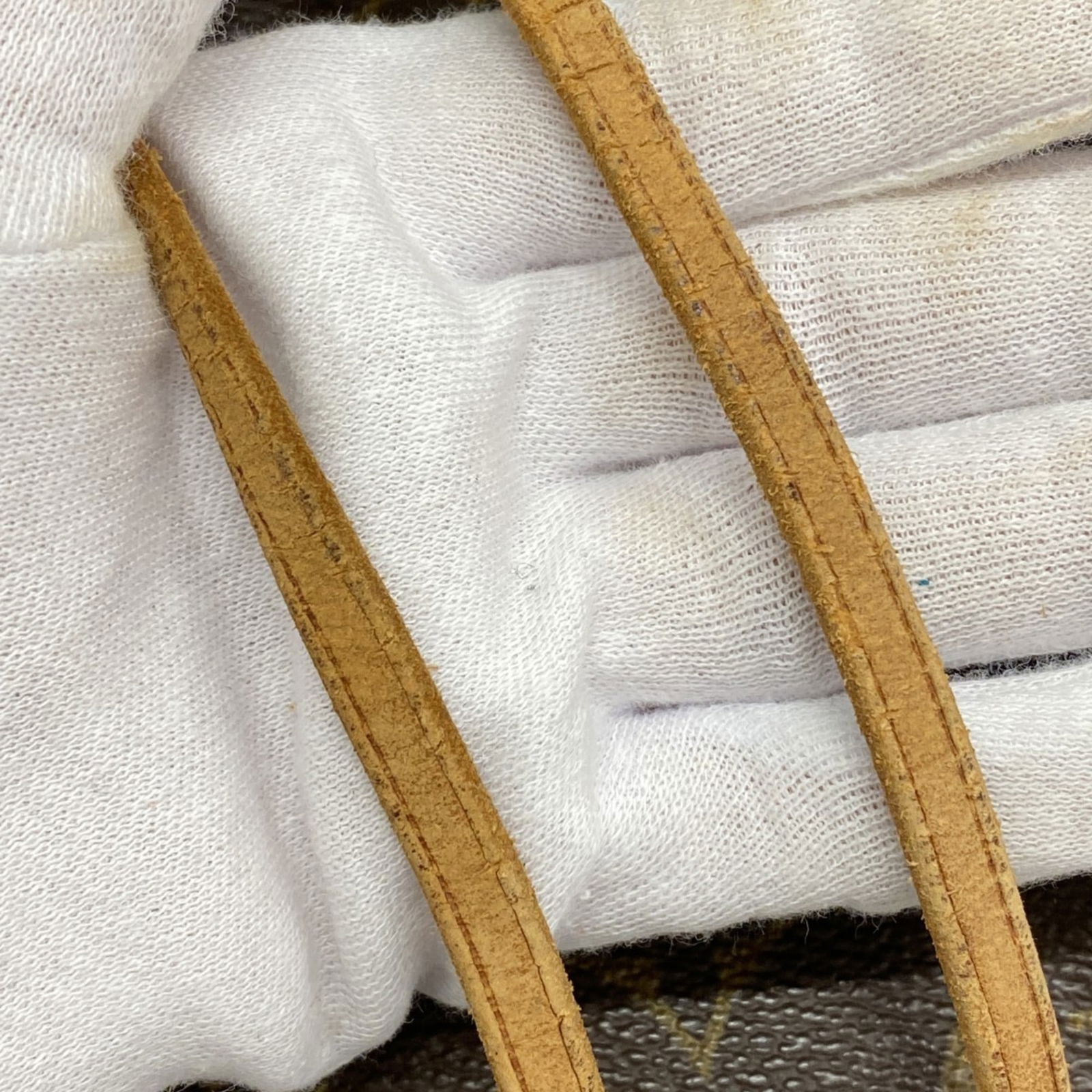 Bag Louis Vuitton Shoulder - 10