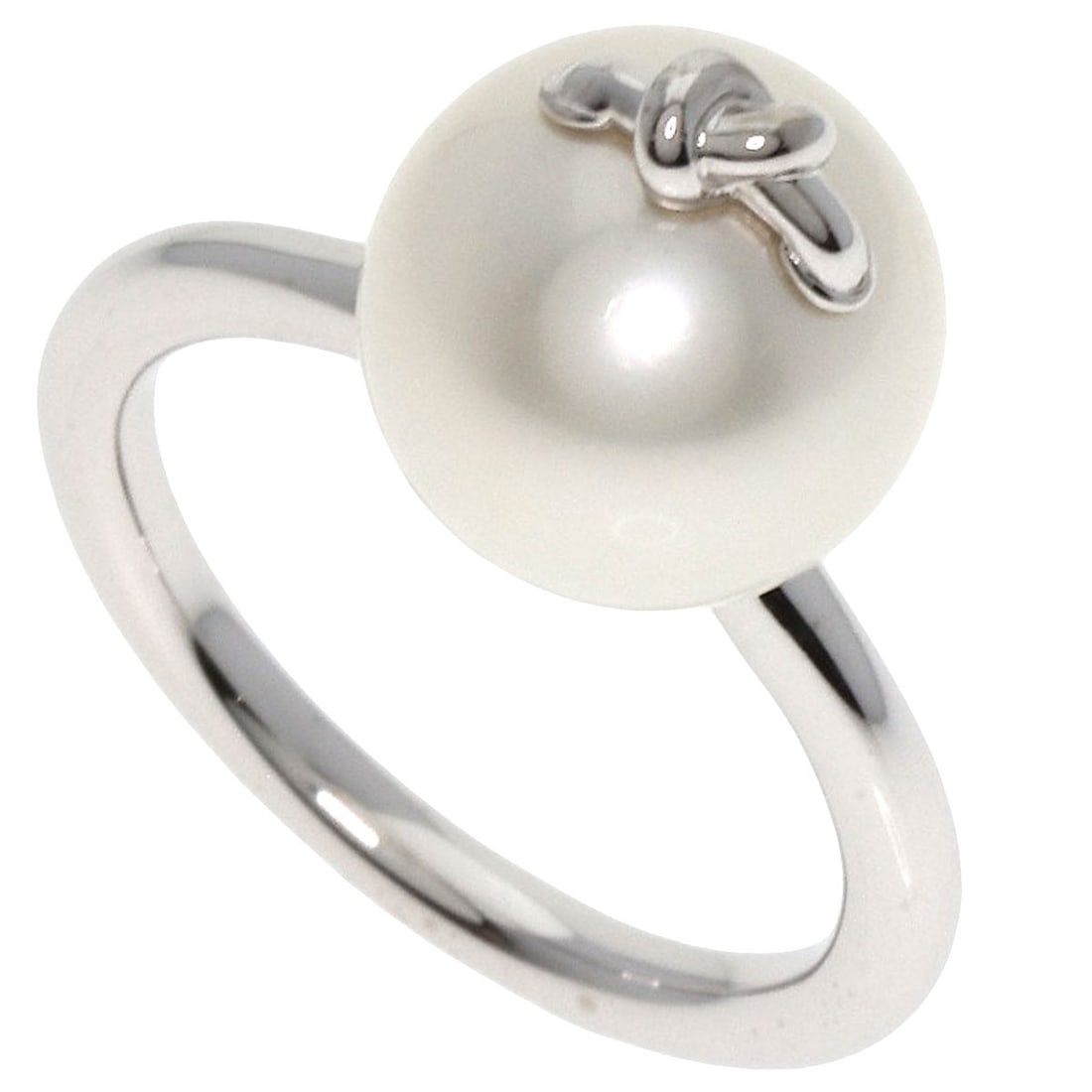 Gold TASAKI Melanie Georgacopoulos Collection Knot Ring K18 White: Gold TASAKI Melanie Georgacopoulos Collection Knot Ring K18 White This listing features Gold TASAKI Melanie Georgacopoulos Collection Knot Ring K18 White. Item specifics are provided below. Item